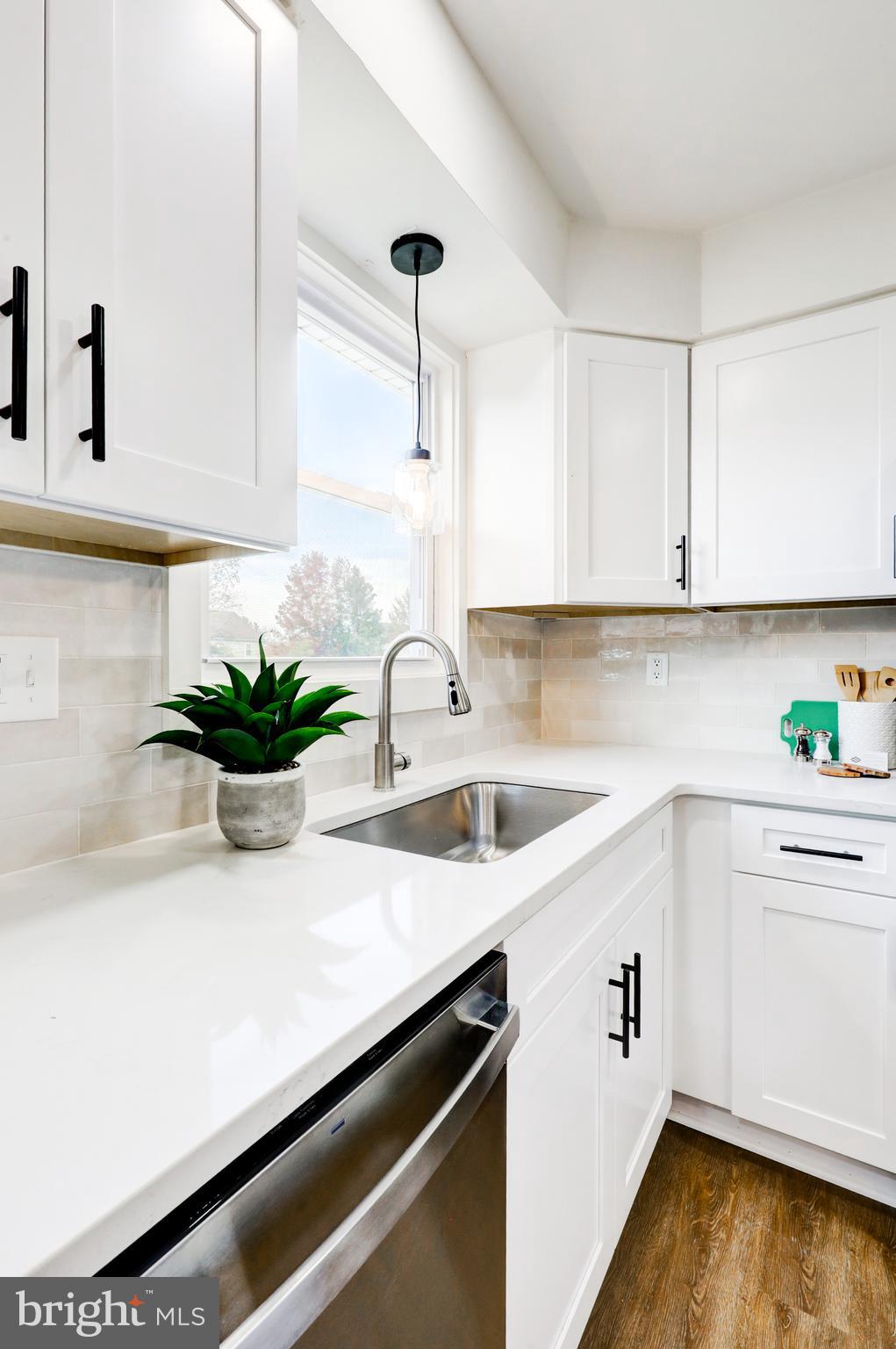 HUNTERS RUN - Residential