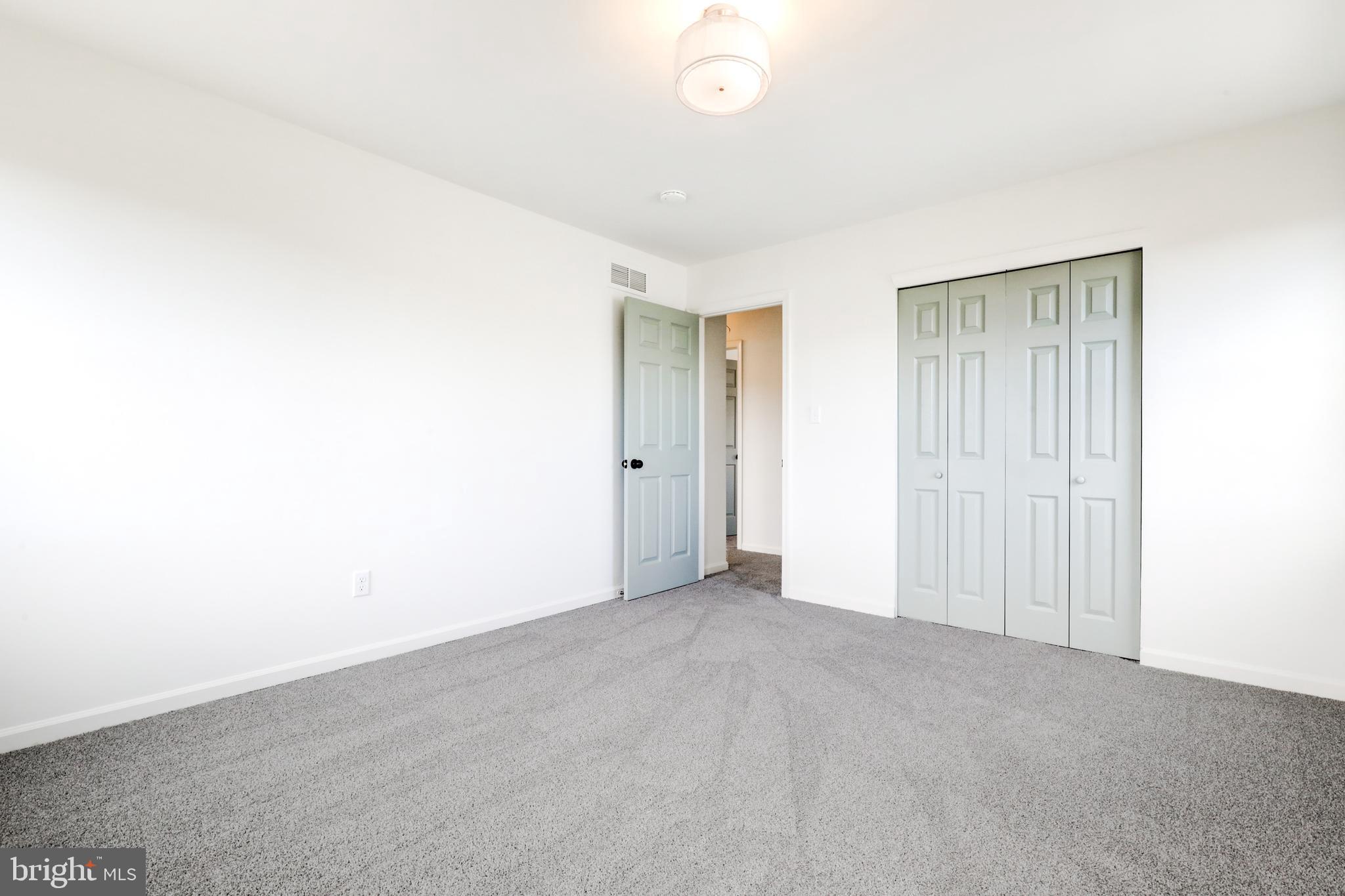 HUNTERS RUN - Residential