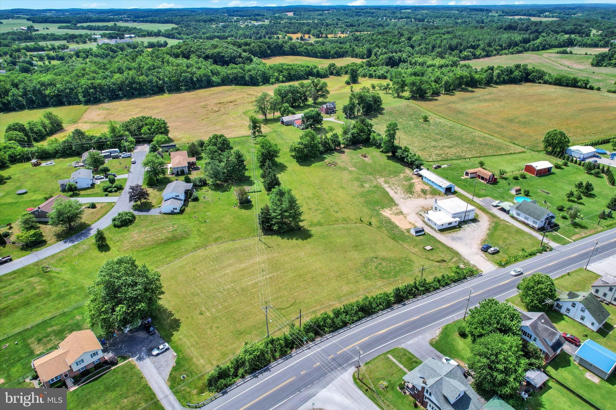 1090 FREDERICK PIKE