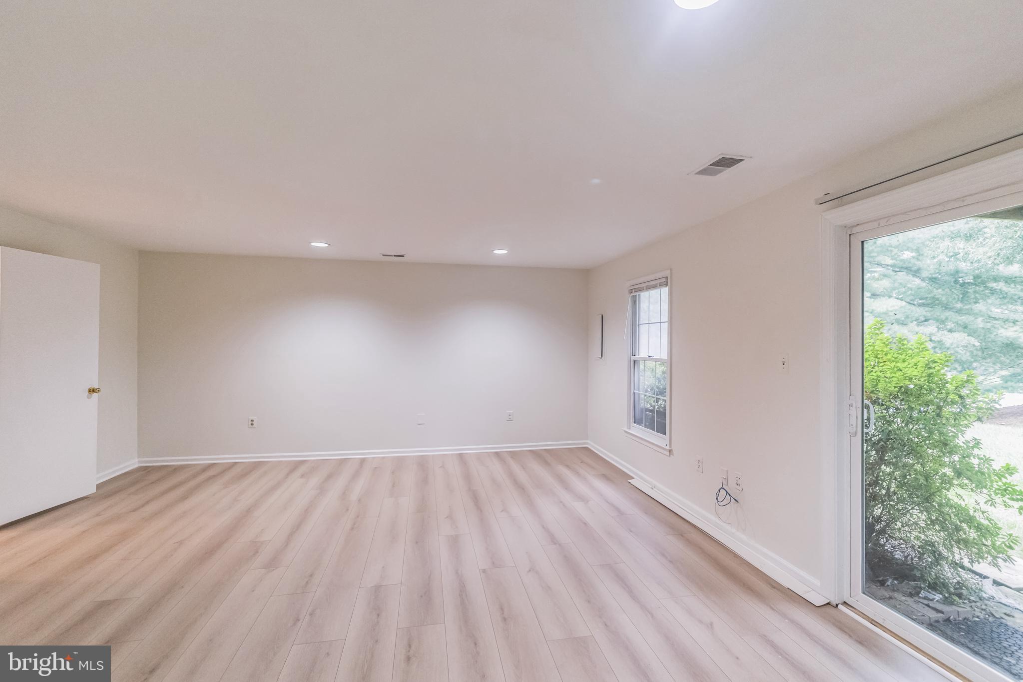 FAIR WOODS - Residential Lease