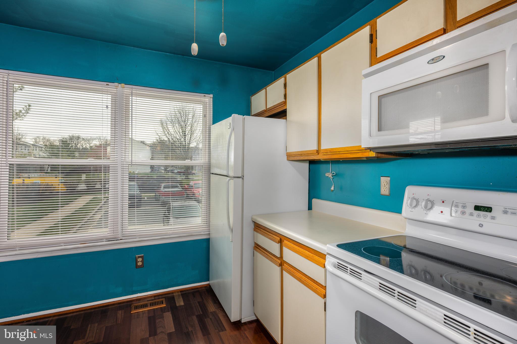 VILLAGE OF PAWNEE - Residential