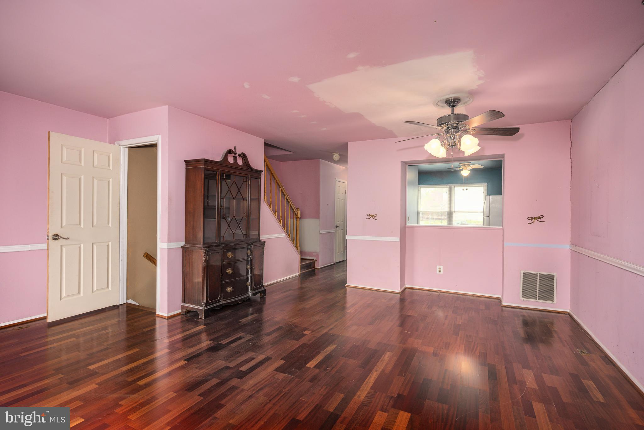 VILLAGE OF PAWNEE - Residential