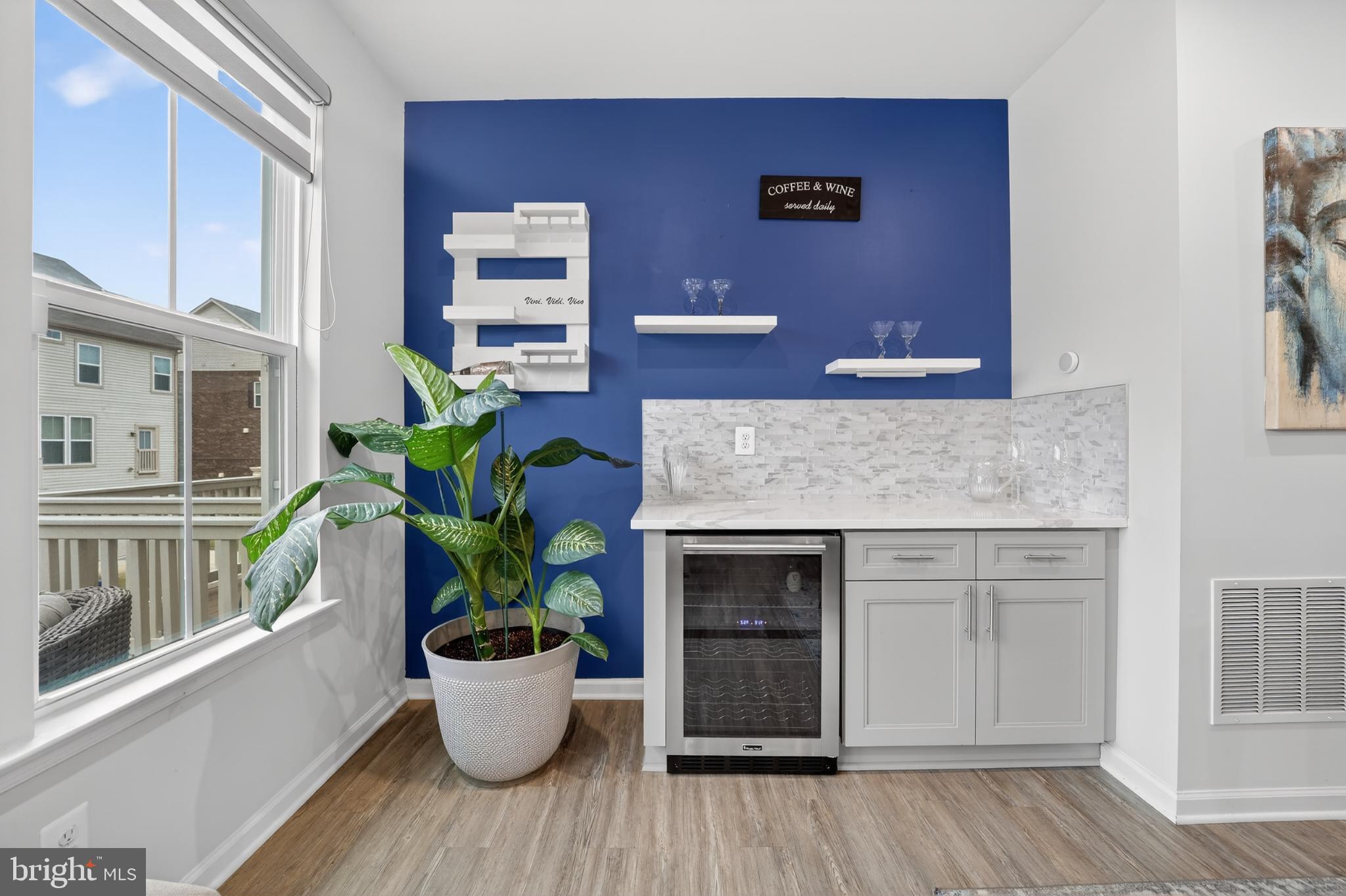 WESTCHESTER SQUARE - Residential