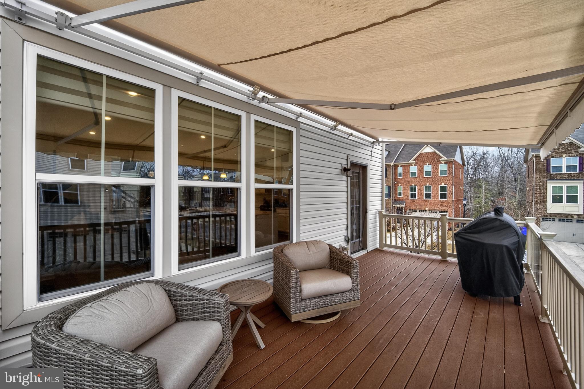 WESTCHESTER SQUARE - Residential