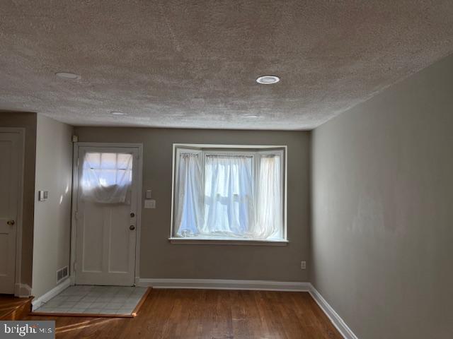 IDLEWYLDE - Residential Lease