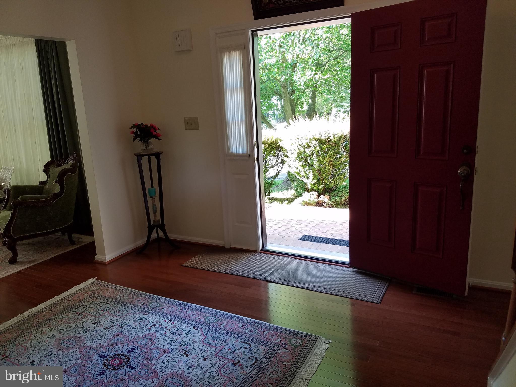 QUINCE ORCHARD ESTATES - Residential