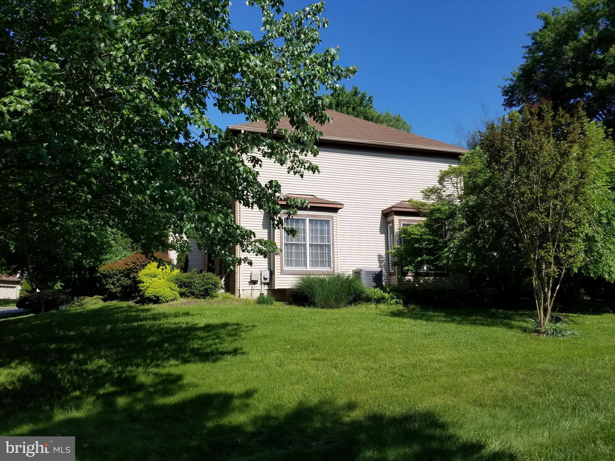 QUINCE ORCHARD ESTATES - Residential