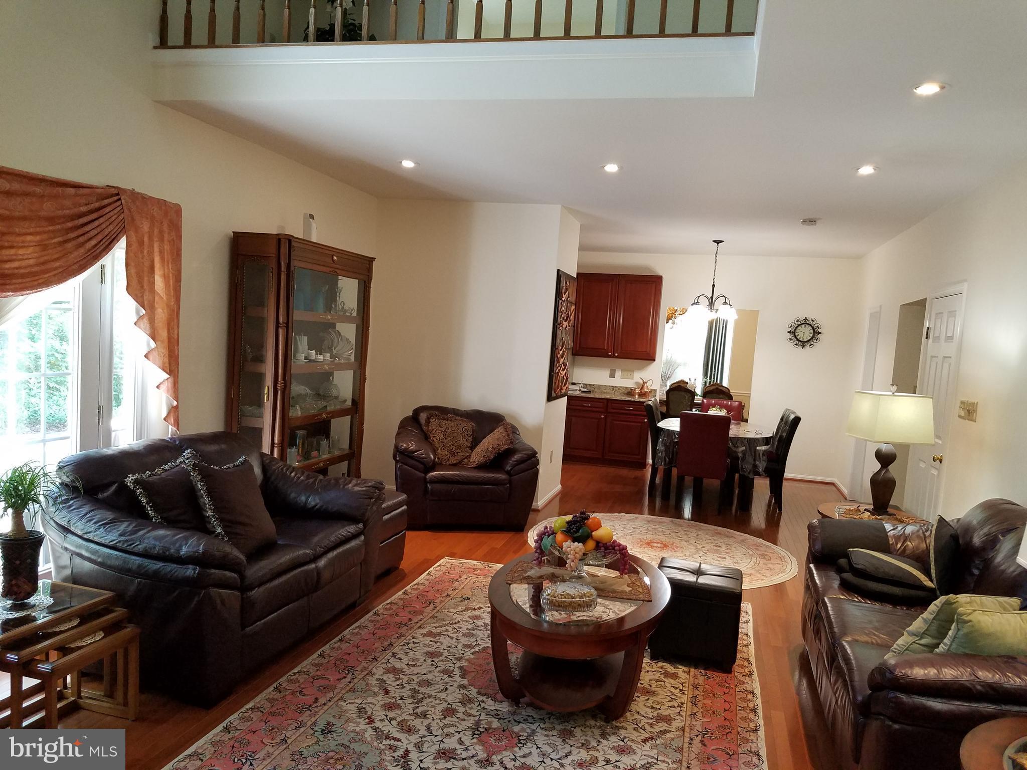 QUINCE ORCHARD ESTATES - Residential