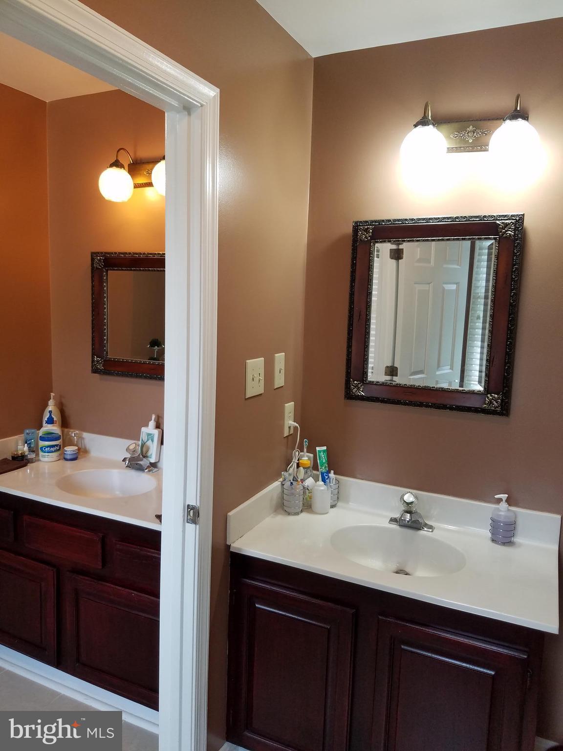 QUINCE ORCHARD ESTATES - Residential