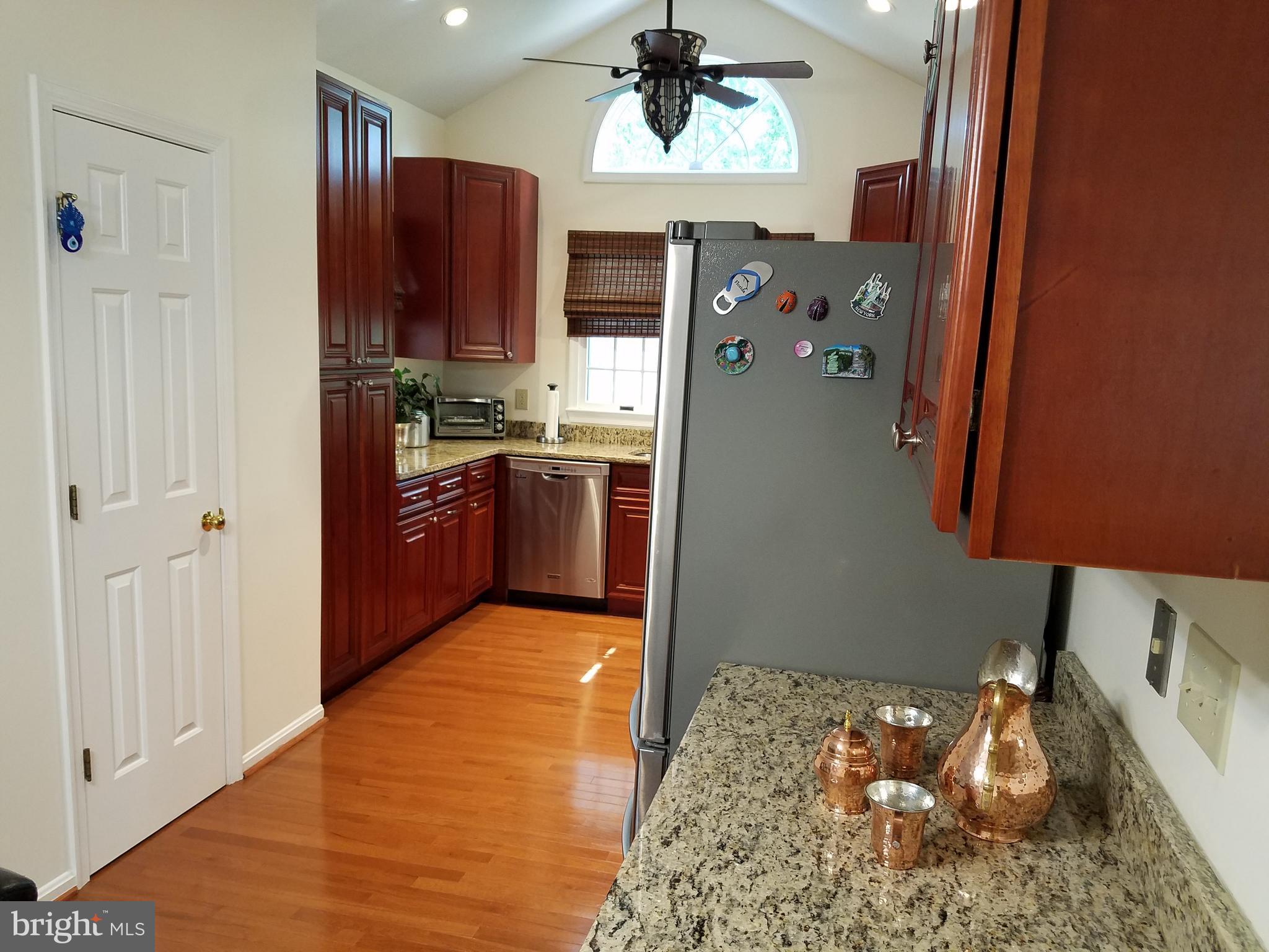 QUINCE ORCHARD ESTATES - Residential