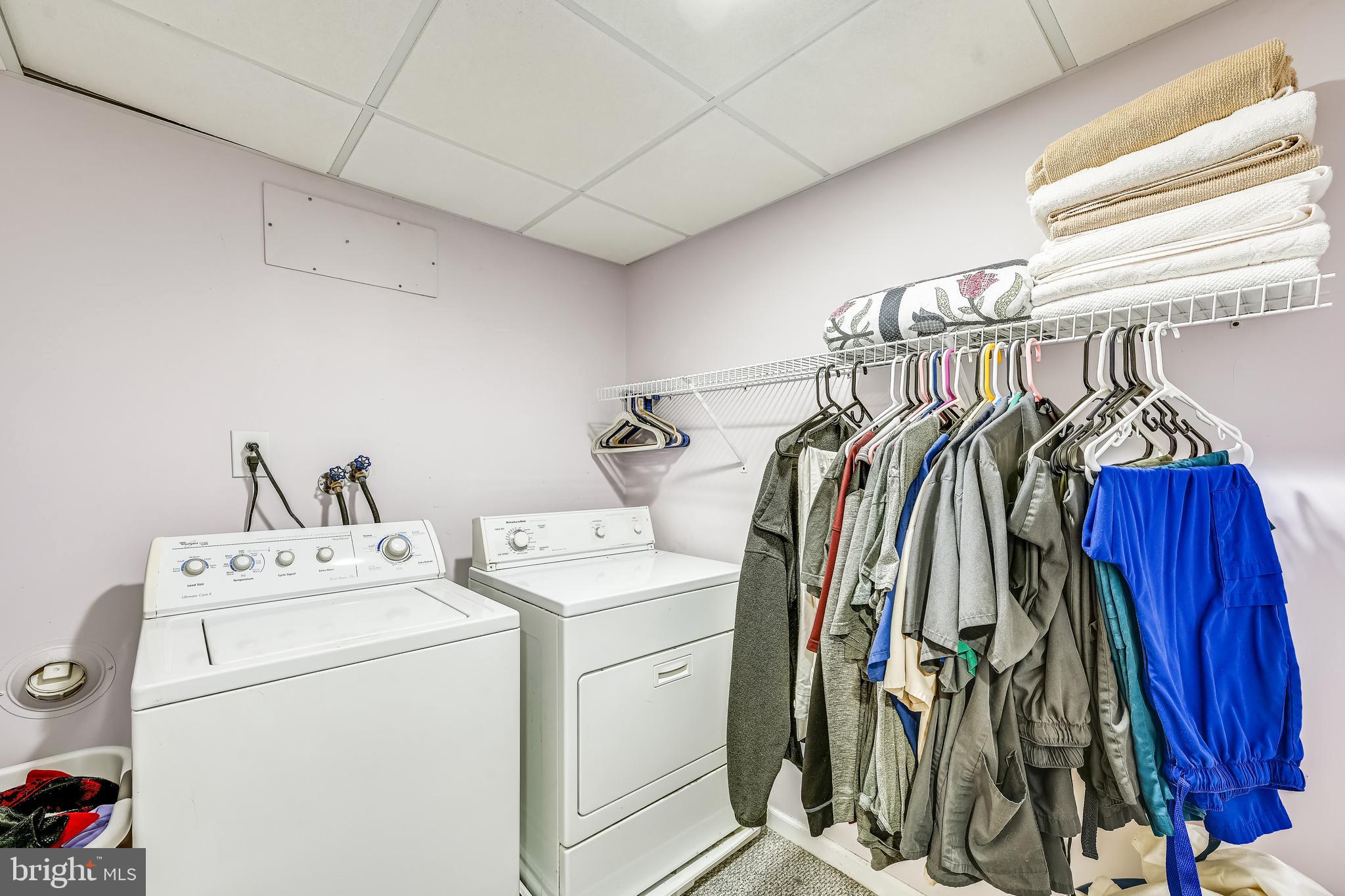 ROYAL HEIGHTS - Residential