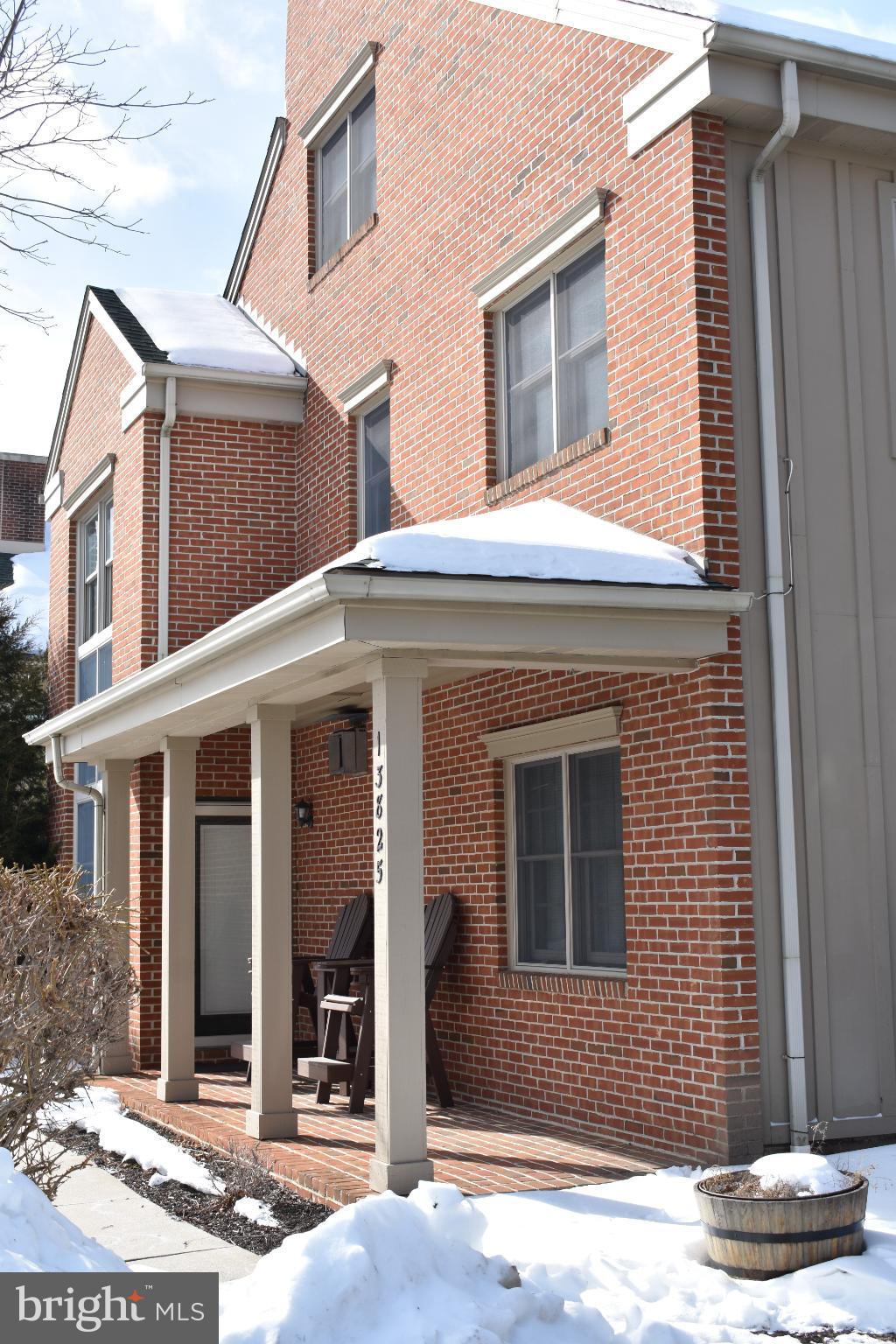 13825 TRAILSIDE LANE