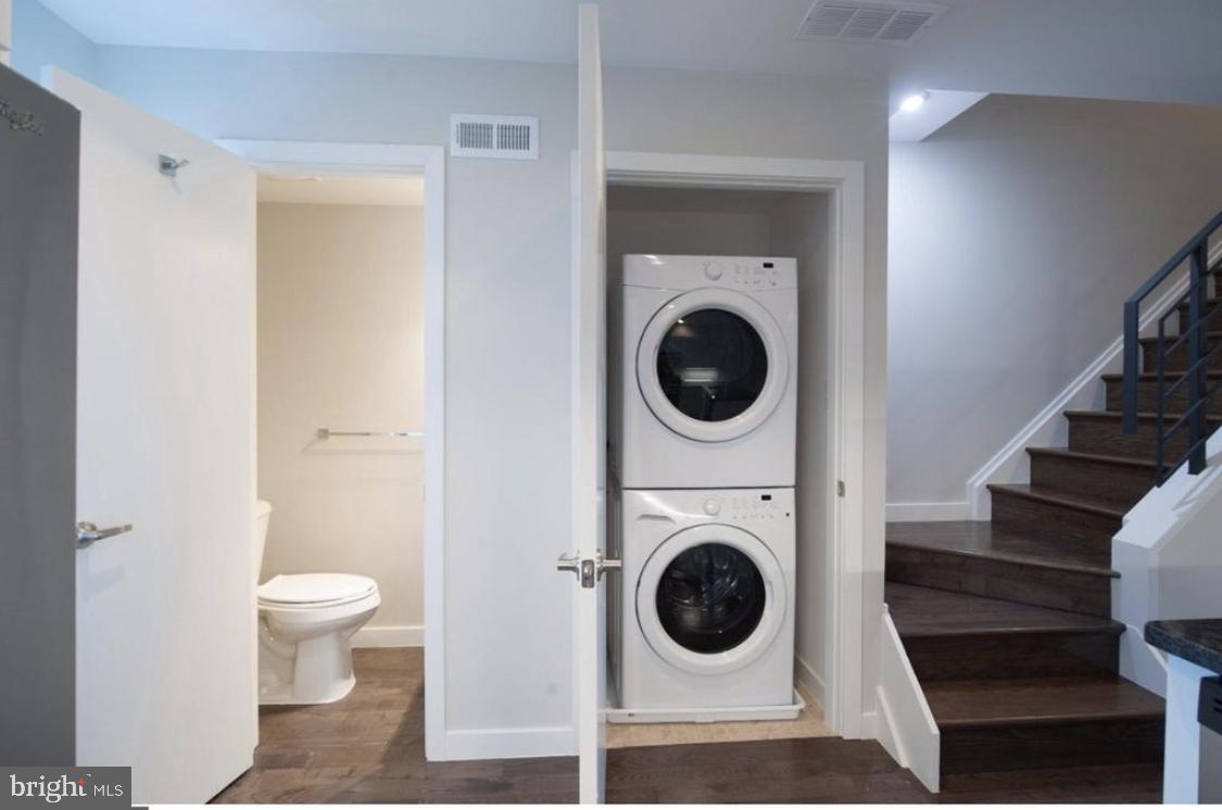 POINT BREEZE - Residential Lease