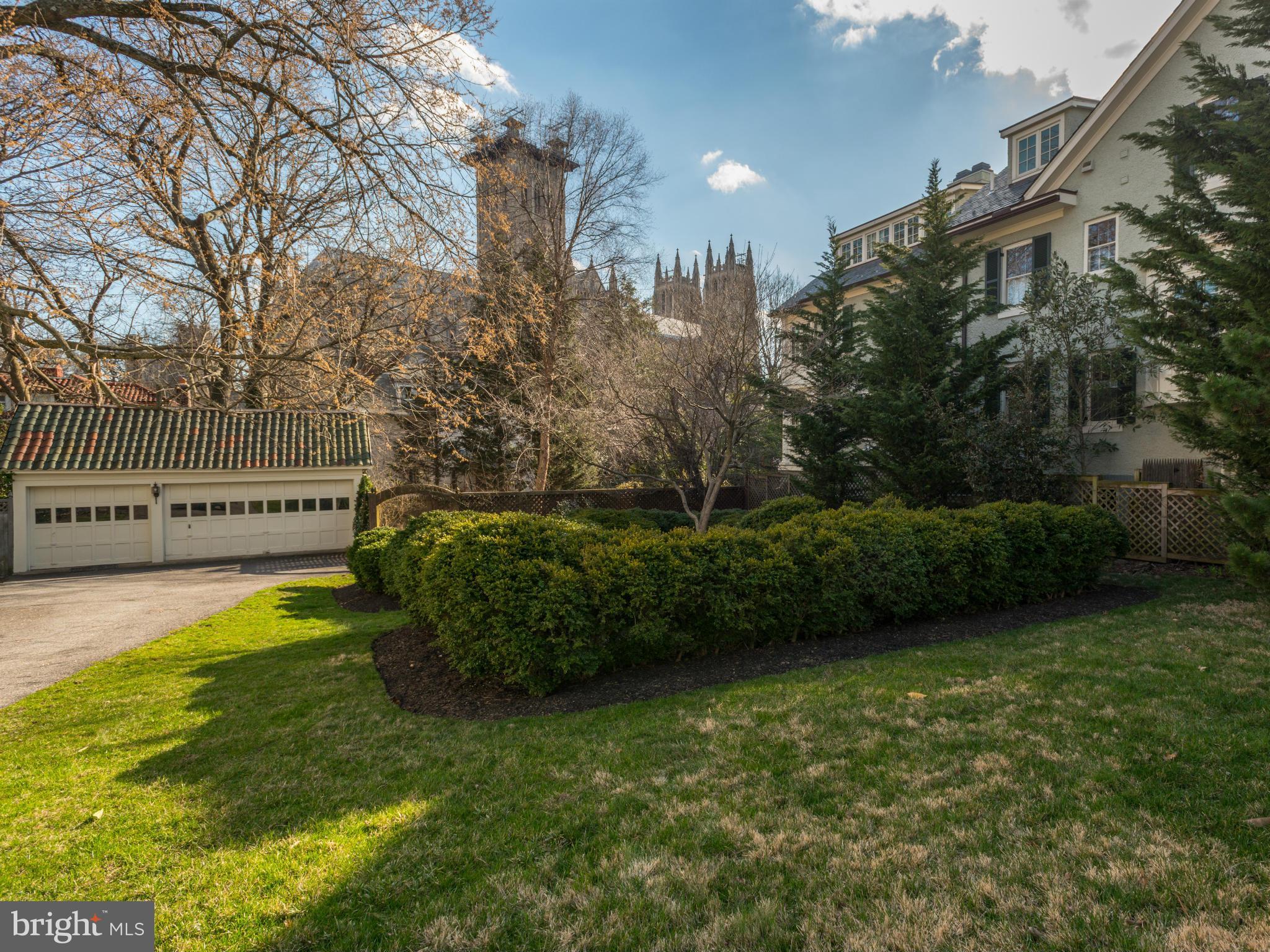 CLEVELAND PARK - Residential