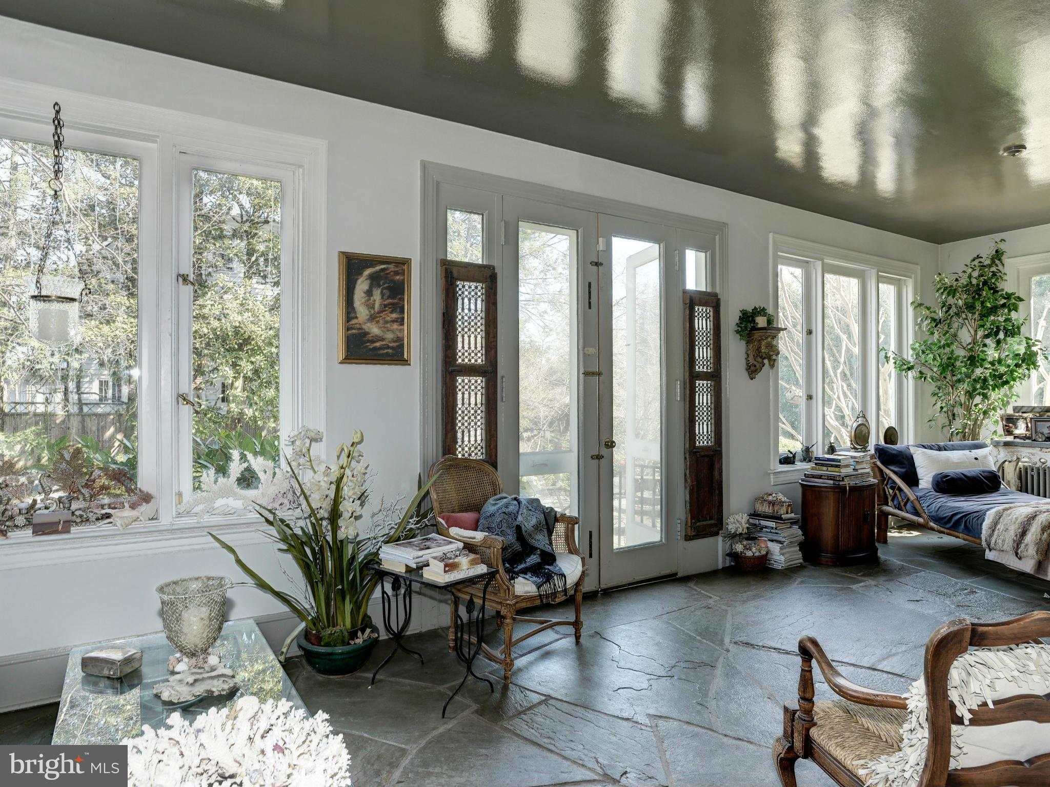 CLEVELAND PARK - Residential