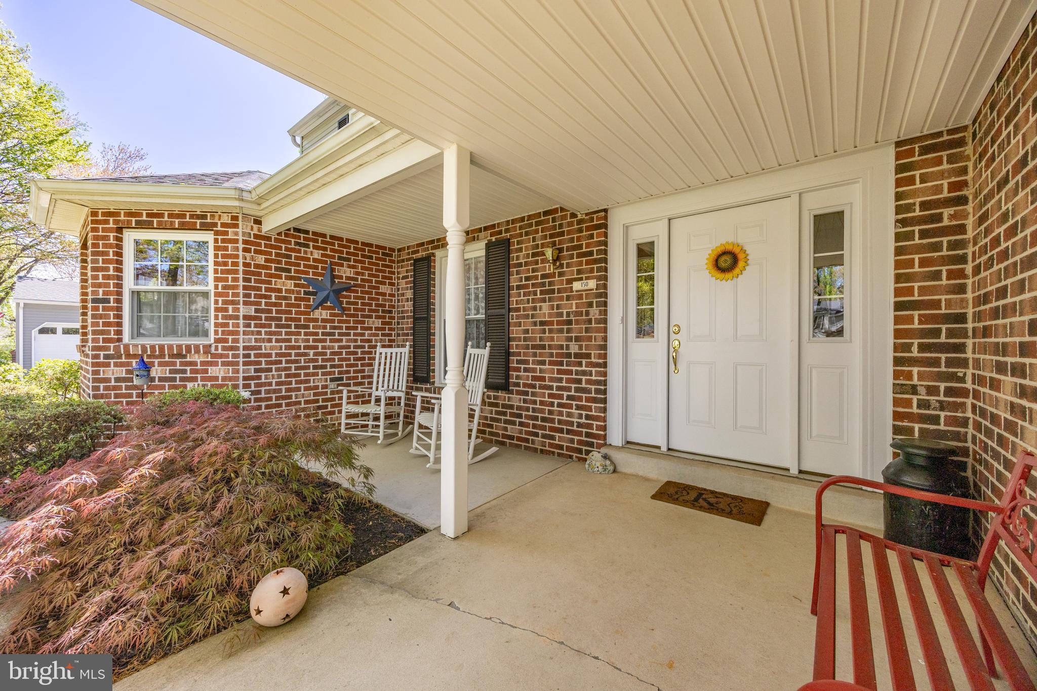 150 LARKIN LANE