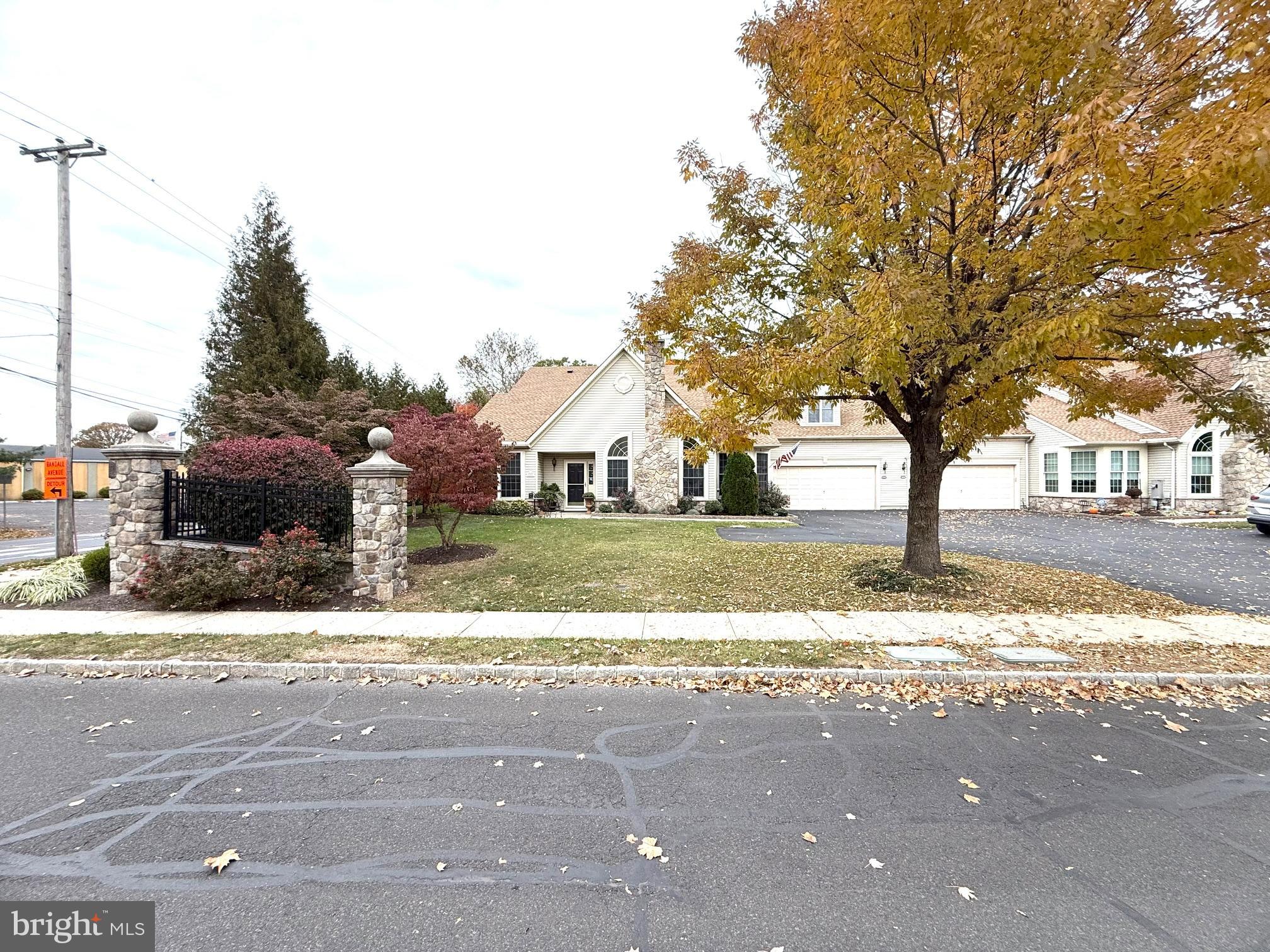 2296 SEABIRD DRIVE 1