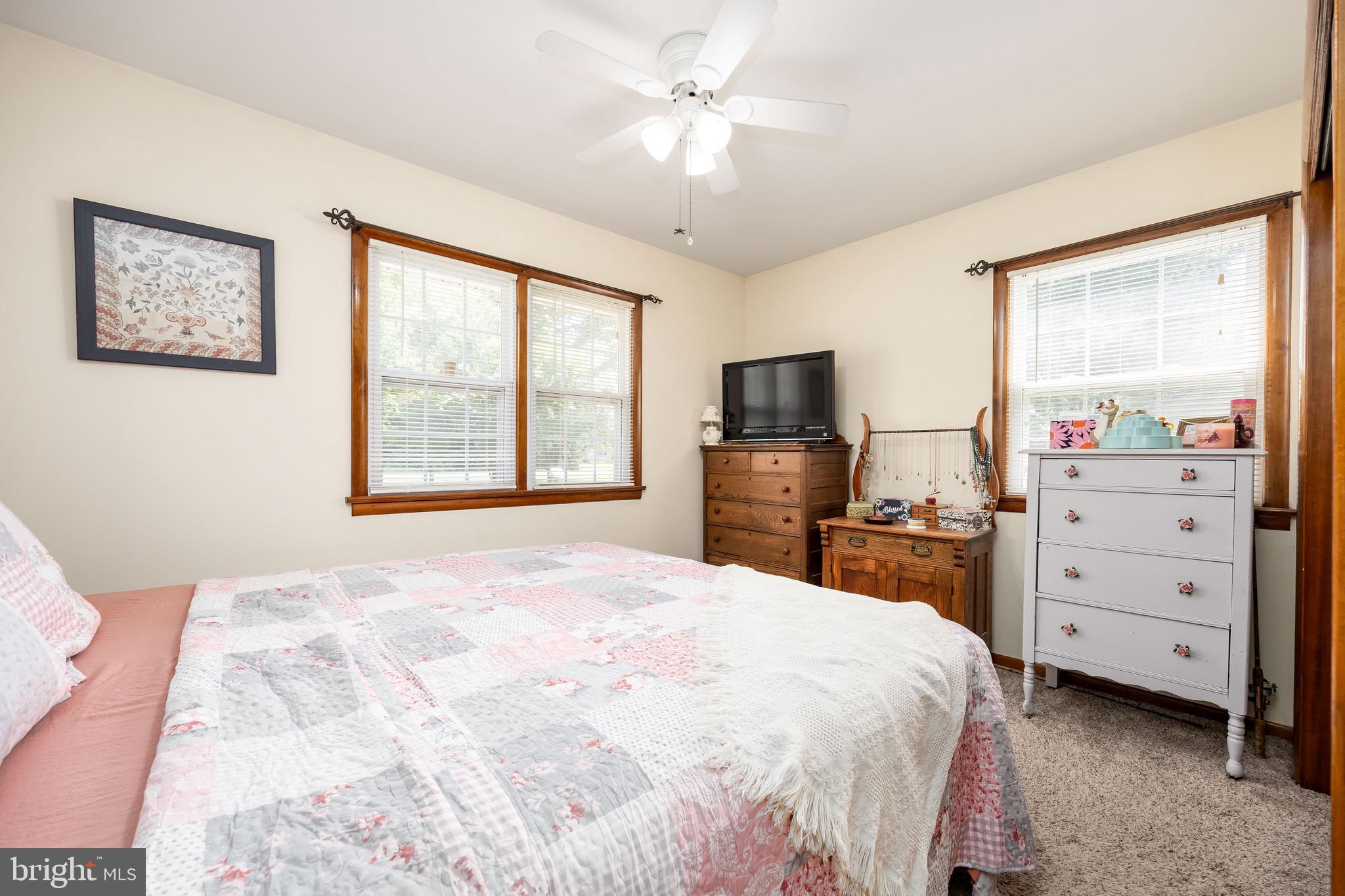 GREENWOOD MANOR - Residential