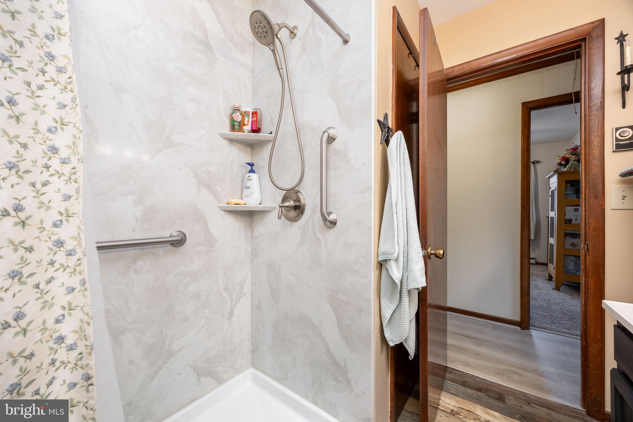 GREENWOOD MANOR - Residential