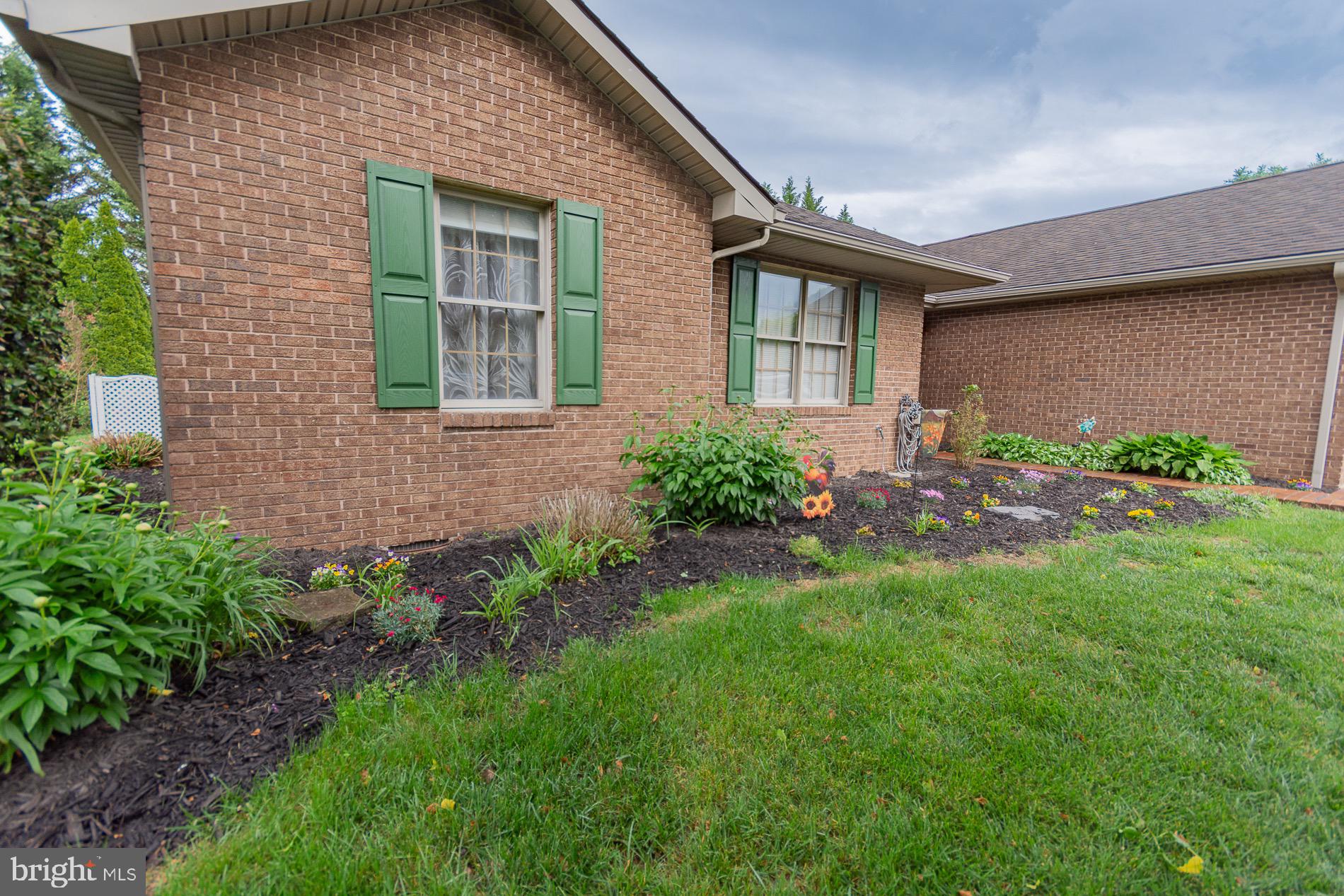 FOXCROFT MEADOWS - Residential