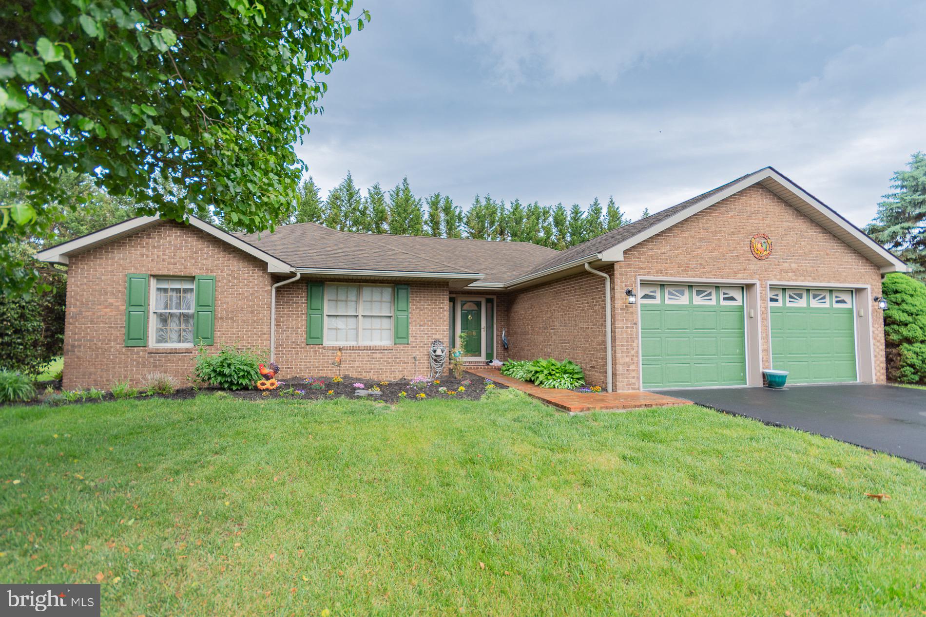 FOXCROFT MEADOWS - Residential