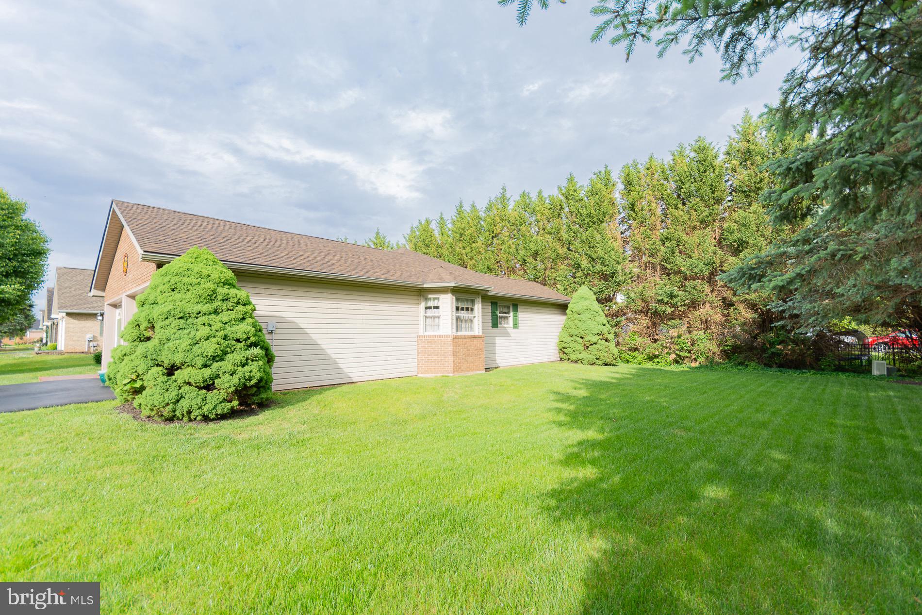 FOXCROFT MEADOWS - Residential