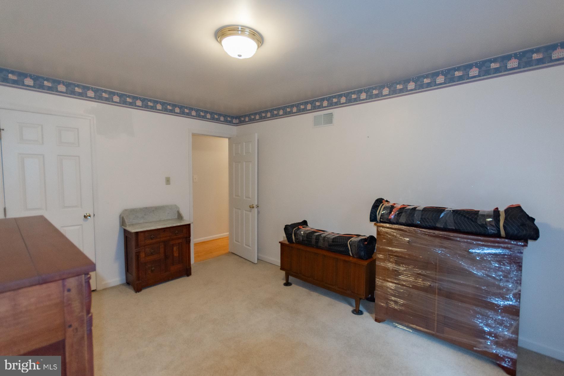 FOXCROFT MEADOWS - Residential