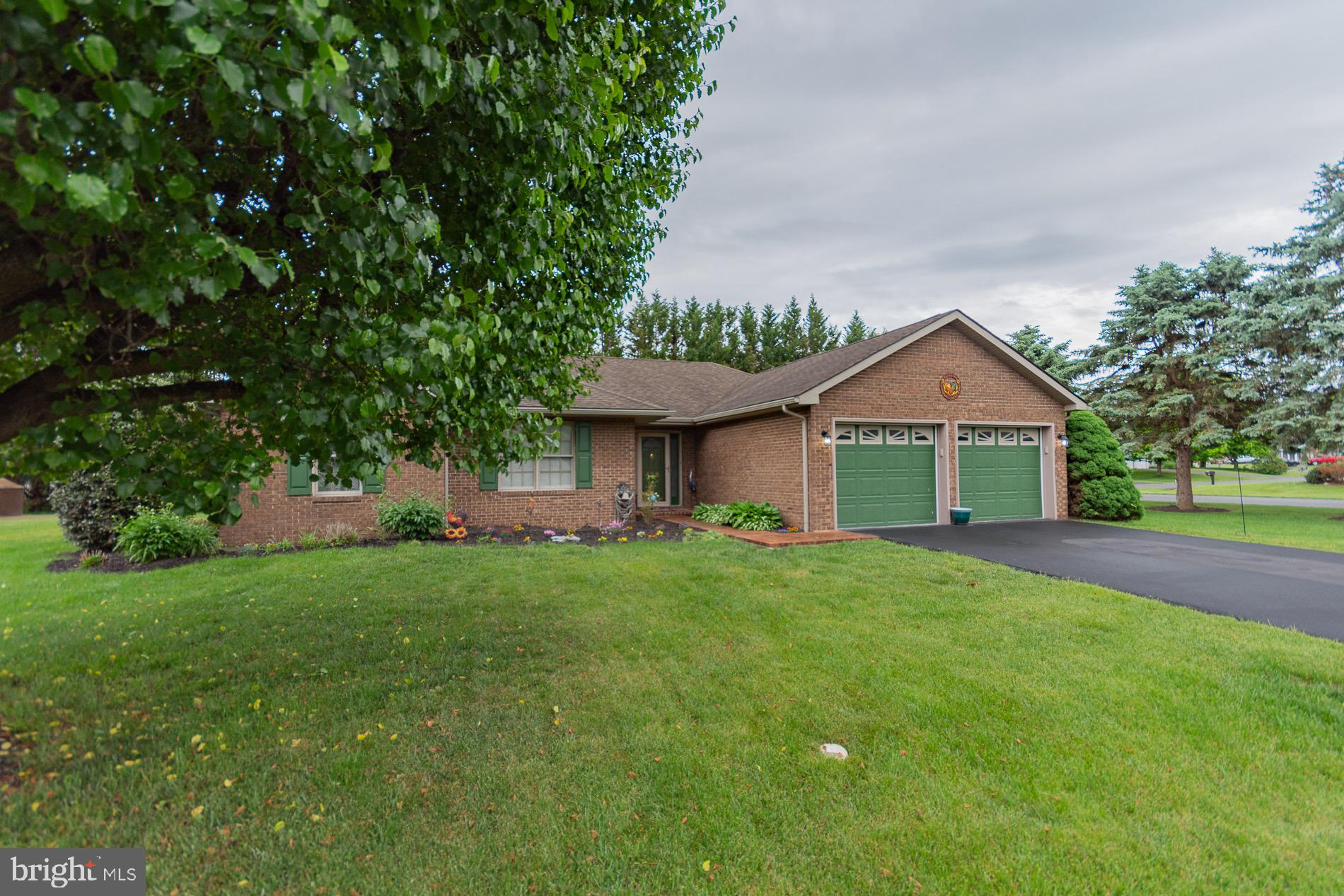 FOXCROFT MEADOWS - Residential