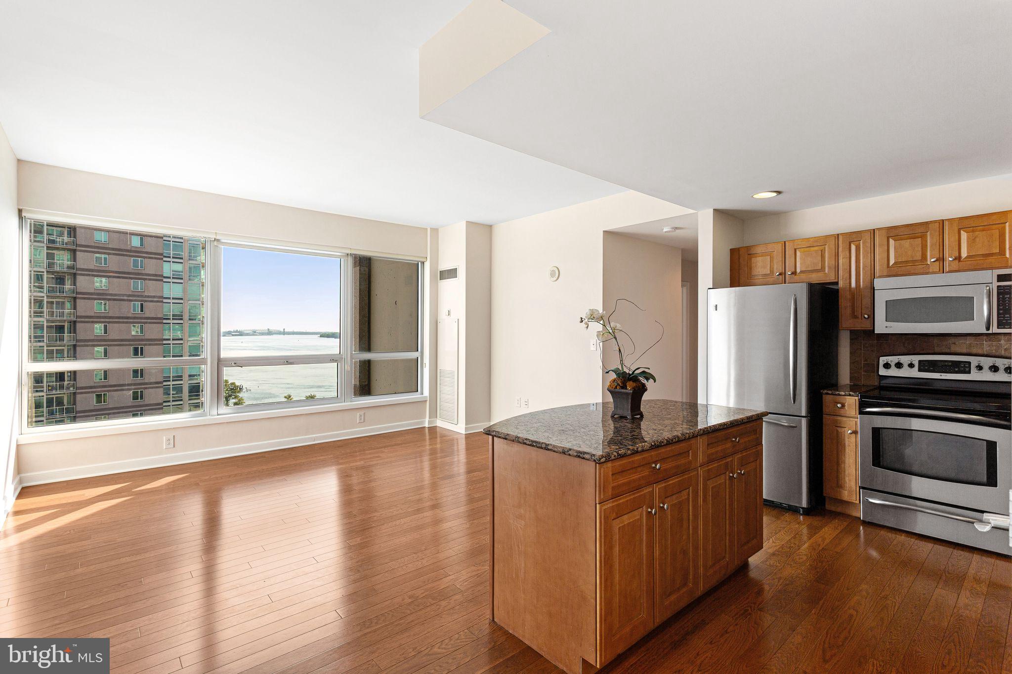 901 N PENN STREET P807