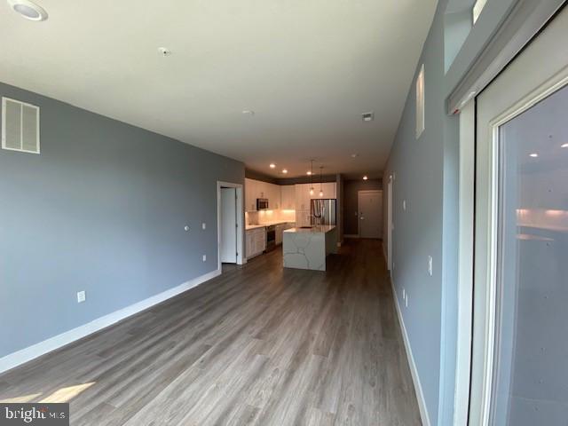 1761 OLD MEADOW ROAD 319