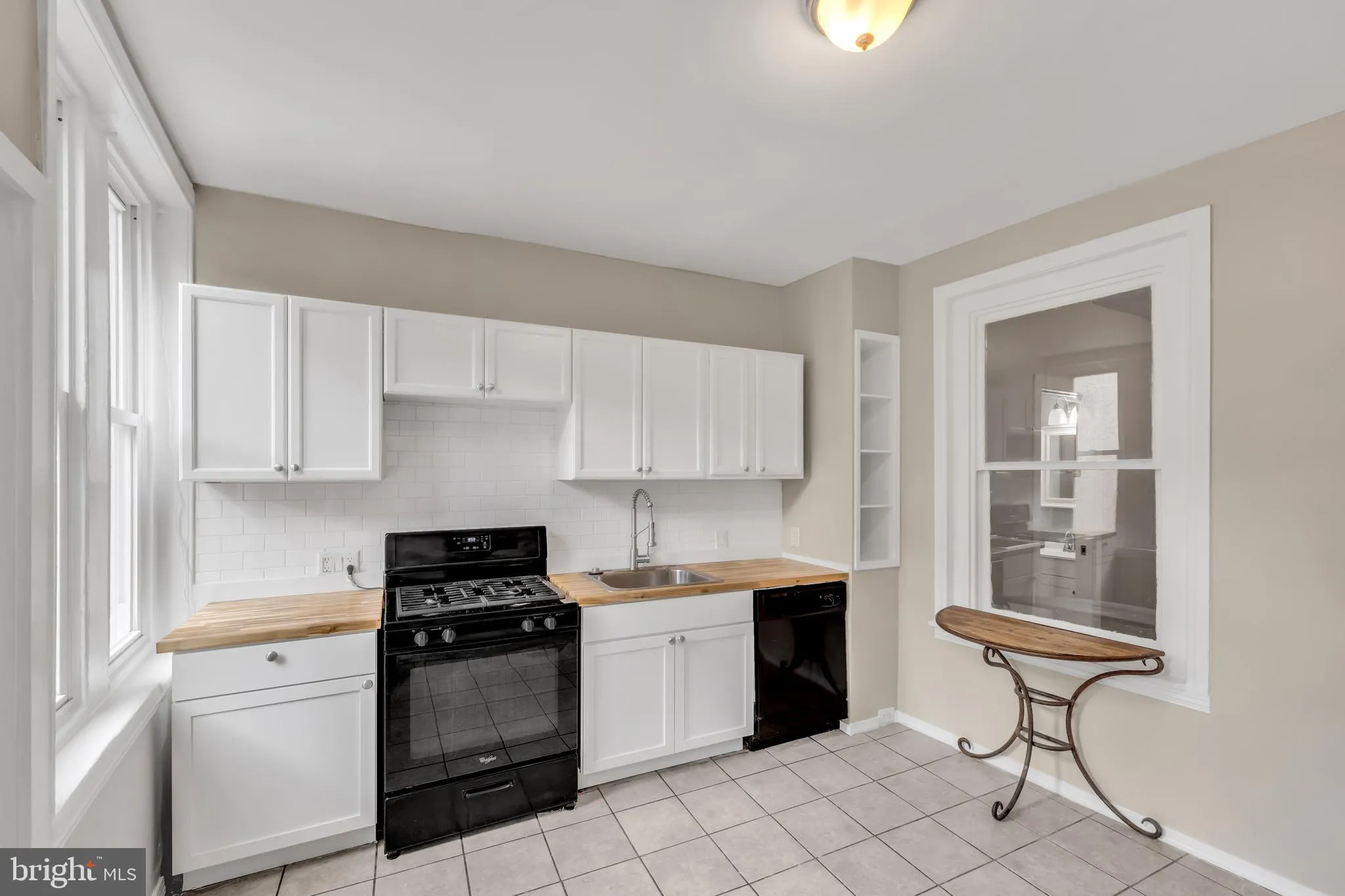 Philadelphia, Pennsylvania 19127, United States, 4 Bedrooms Bedrooms, ,3 BathroomsBathrooms,Residential,Active,203718