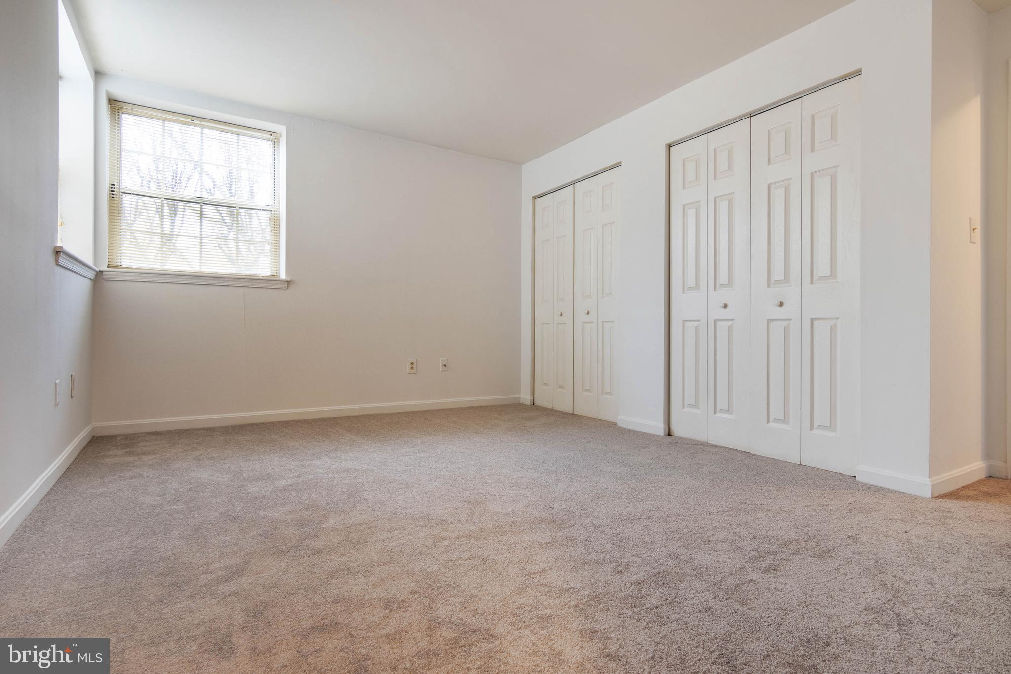 CROMWELL FOUNTAIN - Residential