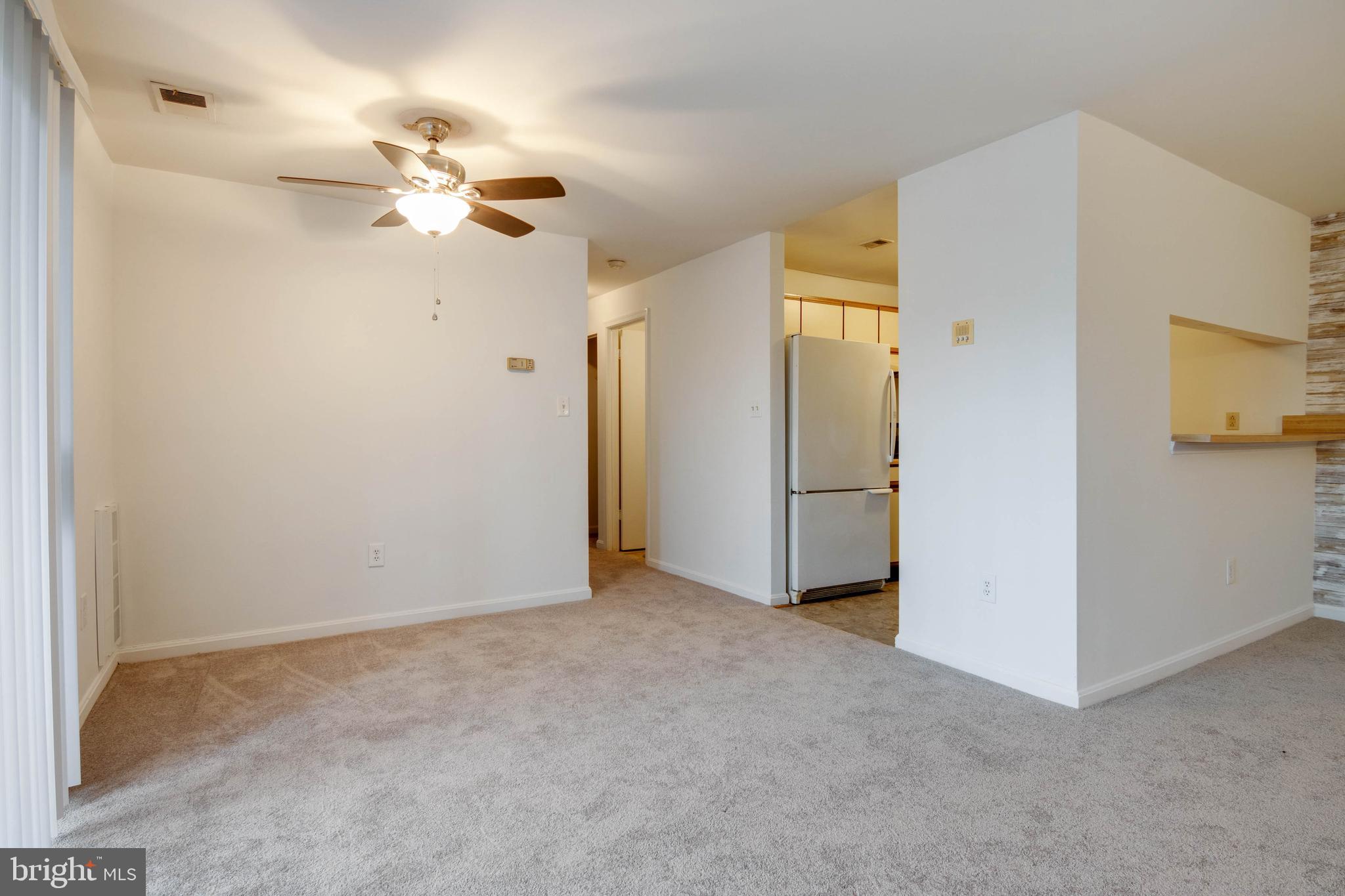 CROMWELL FOUNTAIN - Residential