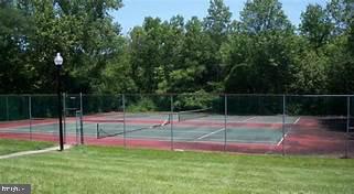 CROMWELL FOUNTAIN - Residential