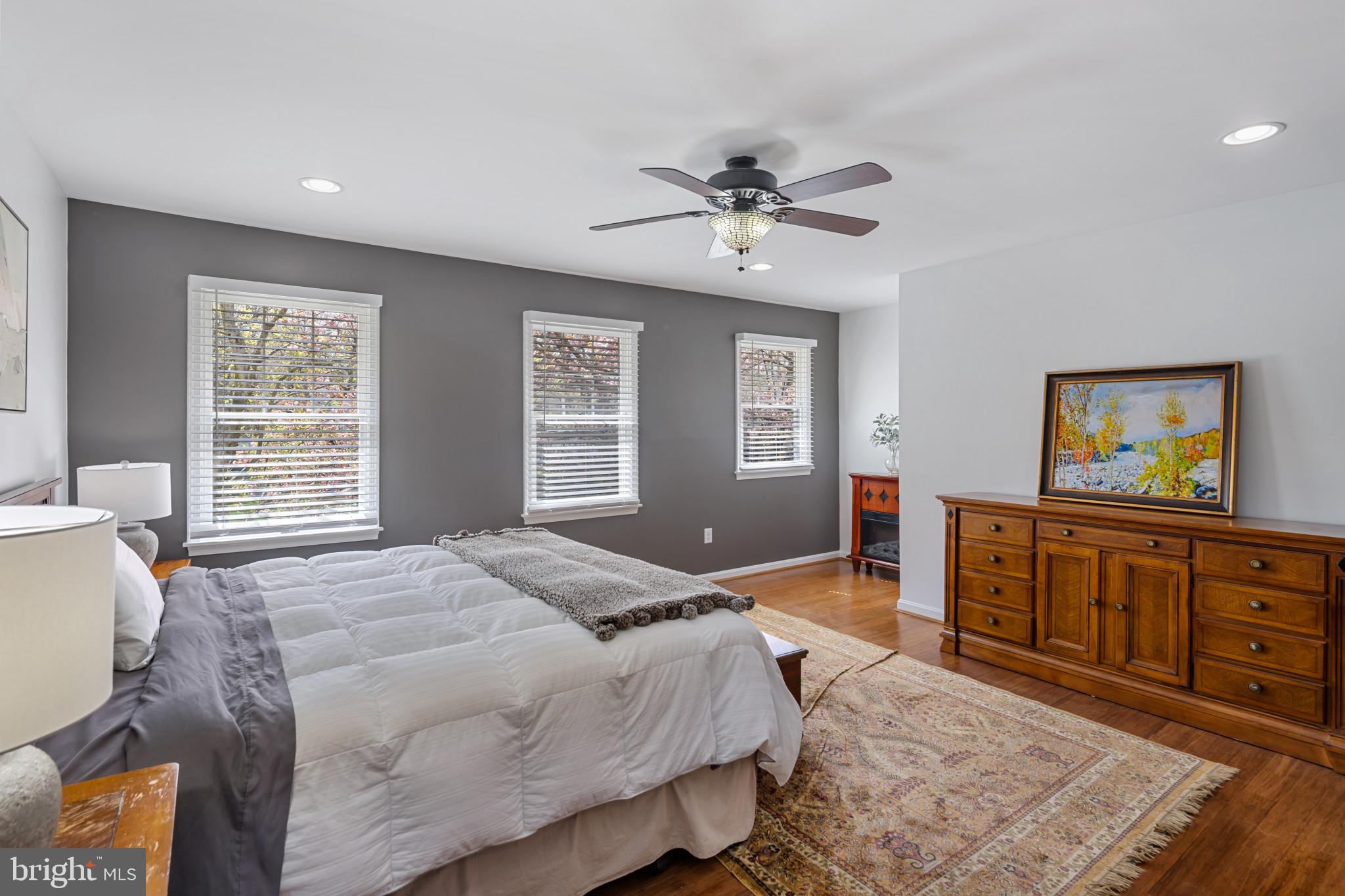 DORSEY SEARCH - Residential