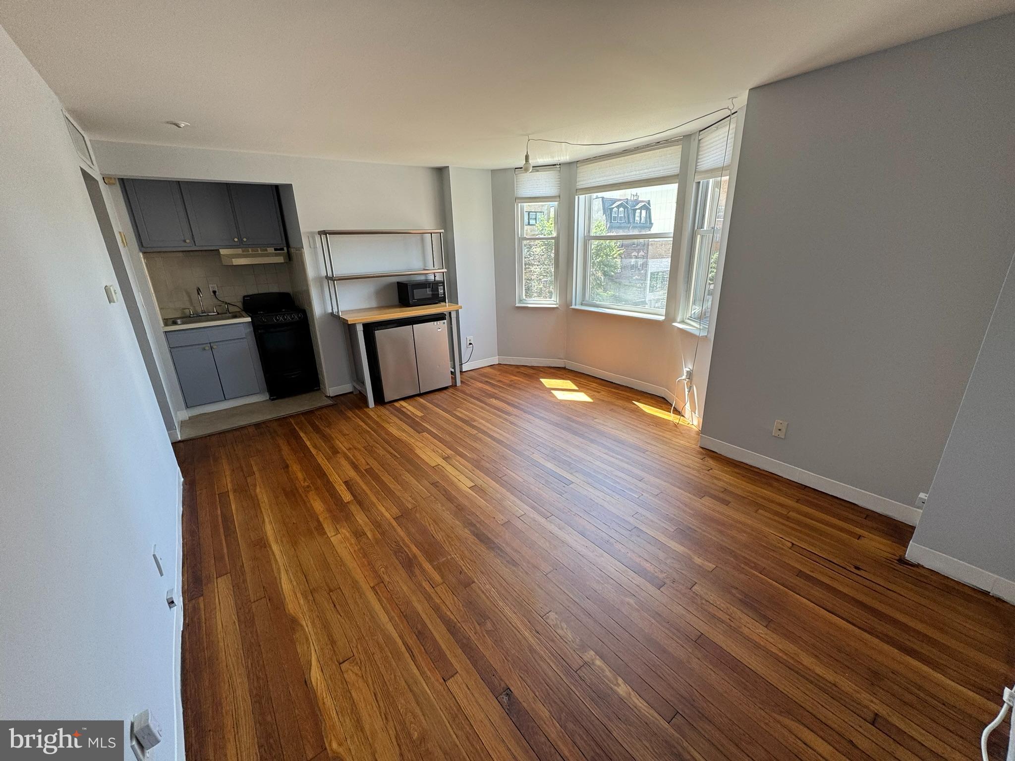 Welcome to Walnut Plaza Condominiums in the heart of Rittenhouse Square. Unit 401 is a recently updated 1-bedroom, 1-bath condo featuring gorgeous hardwood floors, central air and a bright, functional layout. The building offers secure entry, elevator access, and shared basement laundry facilities. Located just steps from Rittenhouse Square Park, premier dining, shopping, cultural venues, and public transportation, this condo provides outstanding Center City living at an excellent value.
Date Available: 9/2/2025
Tenant Pays: Electricity, Renter's Insurance
Pet Fees: $200 one time non-refundable. Single pet only.
Move-In Costs: $4350
Move-In Fees: $100
Application Fee: $60
Additional Information: Water and Gas is included. Shared laundry facilities in basement. No move-ins on the weekends or holidays.
***All square footage is an estimate. PLMG is not responsible for any discrepancies regarding estimated square footage that is provided by public sources, assessors, agents, advertisements or any other source.***