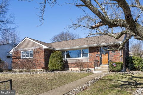 1243 PINE STREET POTTSTOWN PA 19464