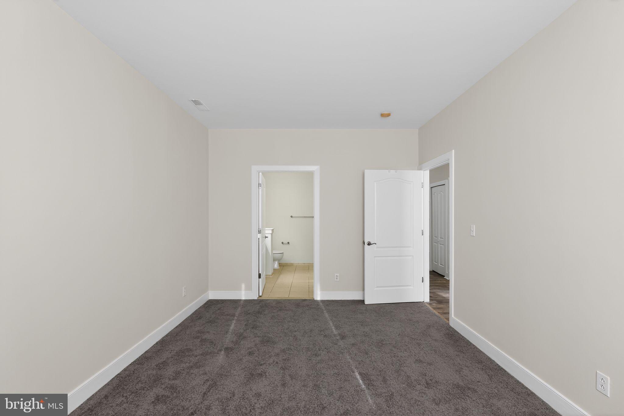 PHILADELPHIA (NORTHEAST) - Residential