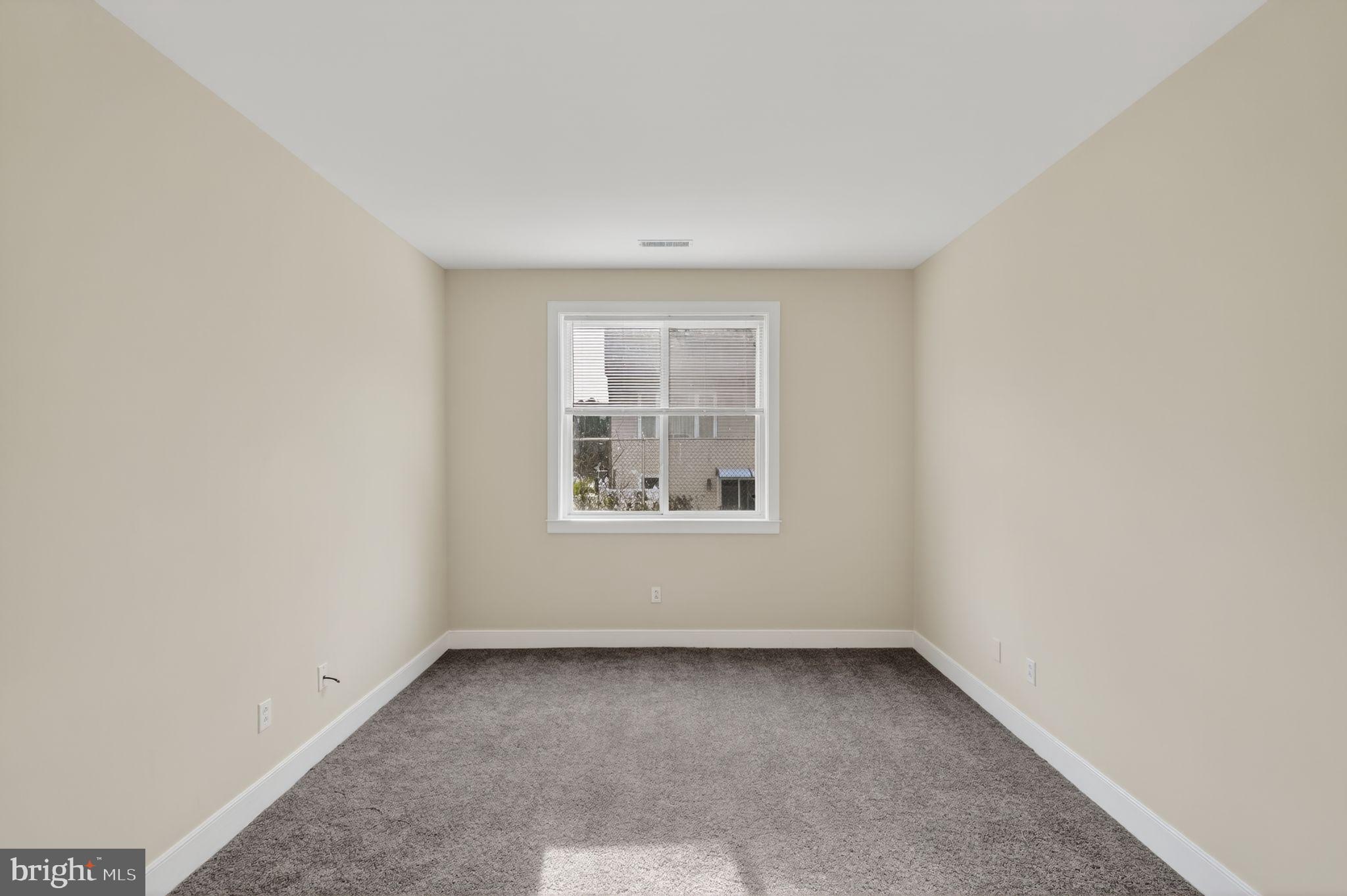 PHILADELPHIA (NORTHEAST) - Residential