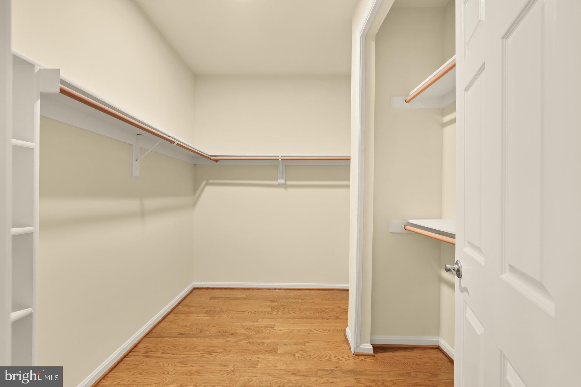 CROSSPOINTE - Residential