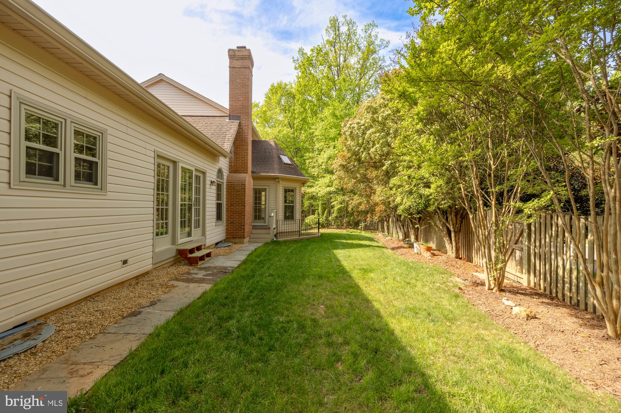 CROSSPOINTE - Residential