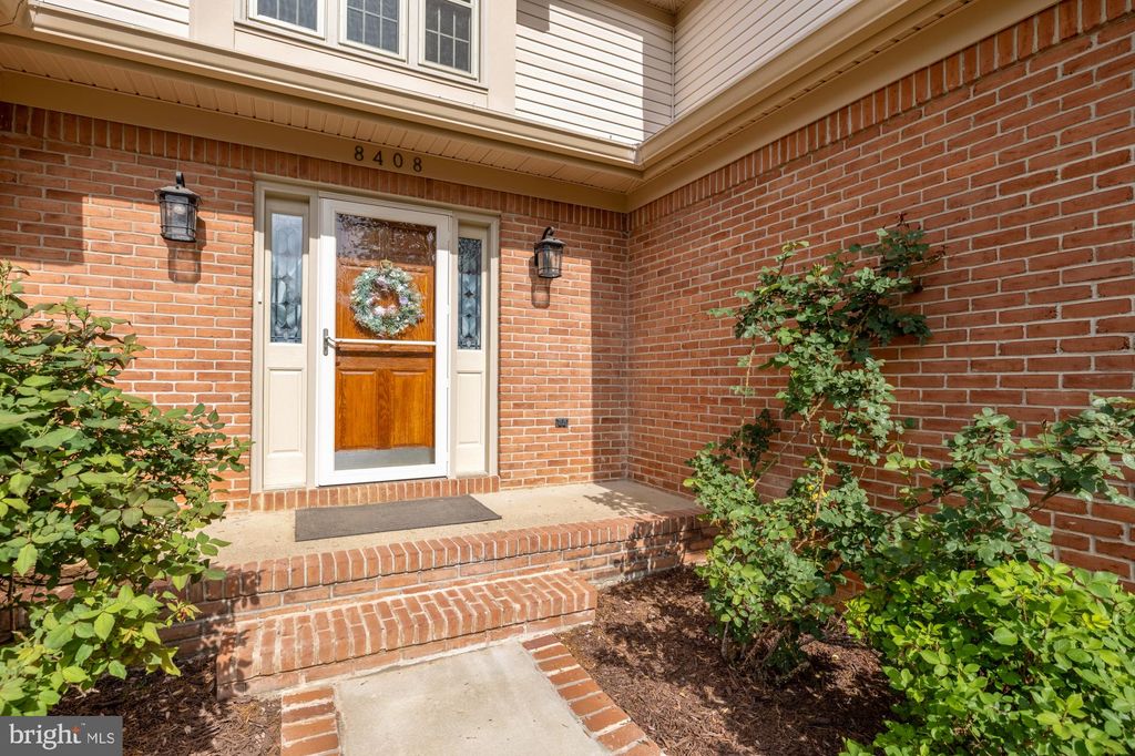 Photo of 8408 Copperleaf Court, FAIRFAX STATION, VA 22039 (MLS # VAFX2298836)