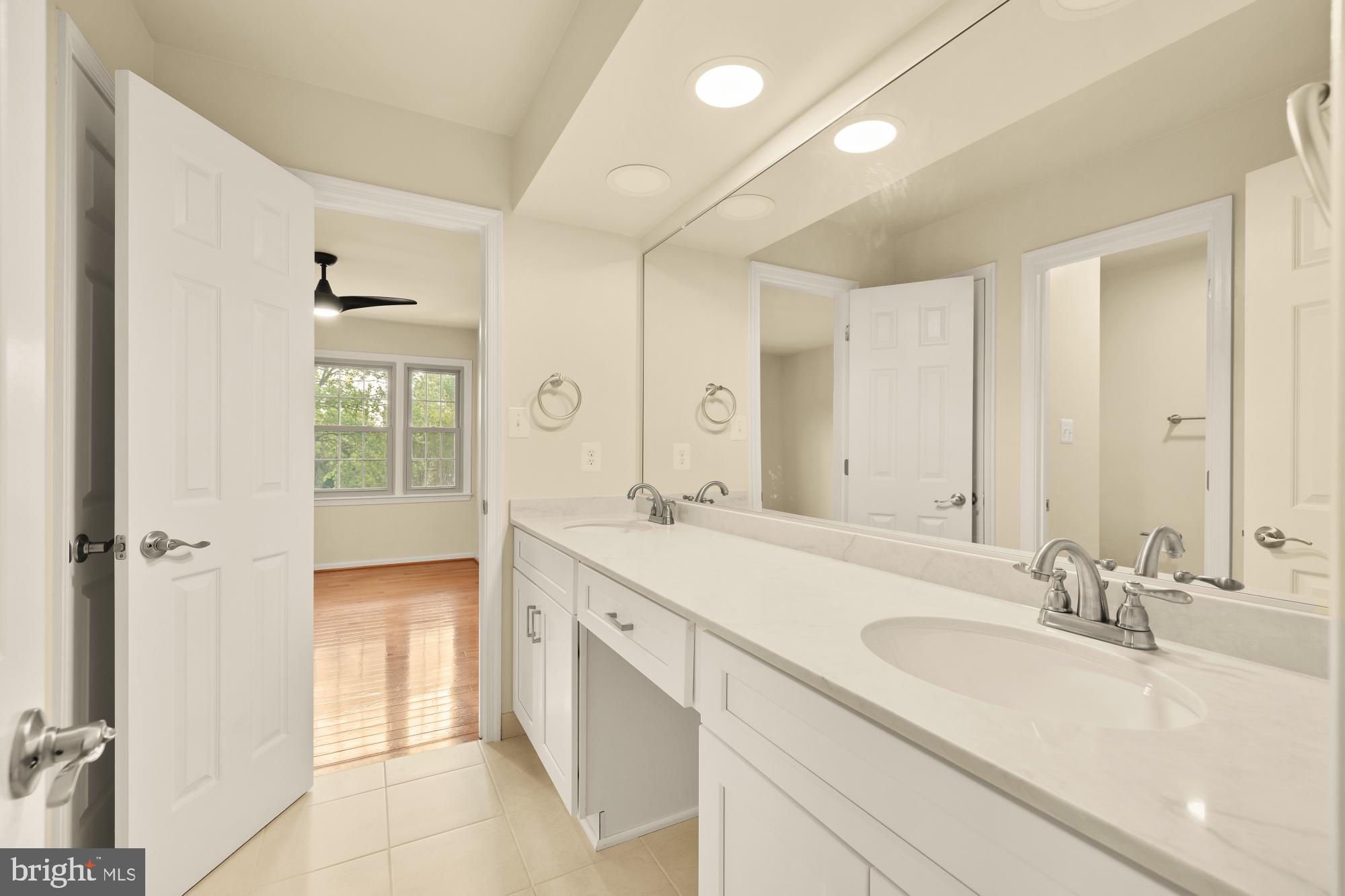 CROSSPOINTE - Residential