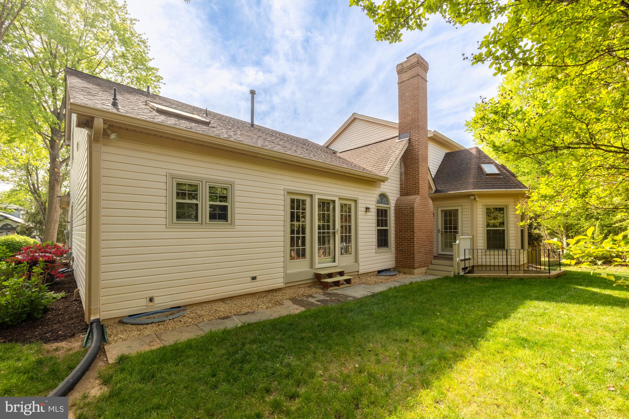 CROSSPOINTE - Residential