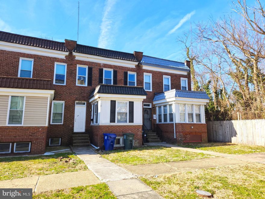 ONLINE AUCTION: Bidding begins 2/23 @ 11:00 AM. Bidding ends 2/27 @ 12:40 PM. List Price is Suggested Opening Bid. Deposit: $15,000. 2 Story Townhouse located in the Park Circle area. JUST MINUTES to Druid Hill Park, Hanlon Park, and the Maryland Zoo. Easy access to major traffic artery Reisterstown Rd. Property is Rented at $1,600/mo.

Rental Information:
Scheduled Monthly Rent: $1,600/mo
Scheduled Annual Rent: $19,200/yr
Lease Start Date: February 1st, 2023
Lease End Date: January 31st, 2024
Lease Type: Yearly
Lease Status: Tenant is Current on Rent. 

Property is Believed to be Set up As:
-3 Bedrooms
-1 Full Bathroom
-Full Partially Finished Basement