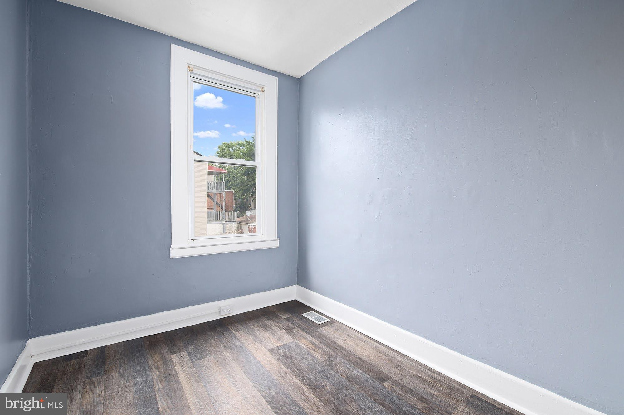 PARK CIRCLE - Residential