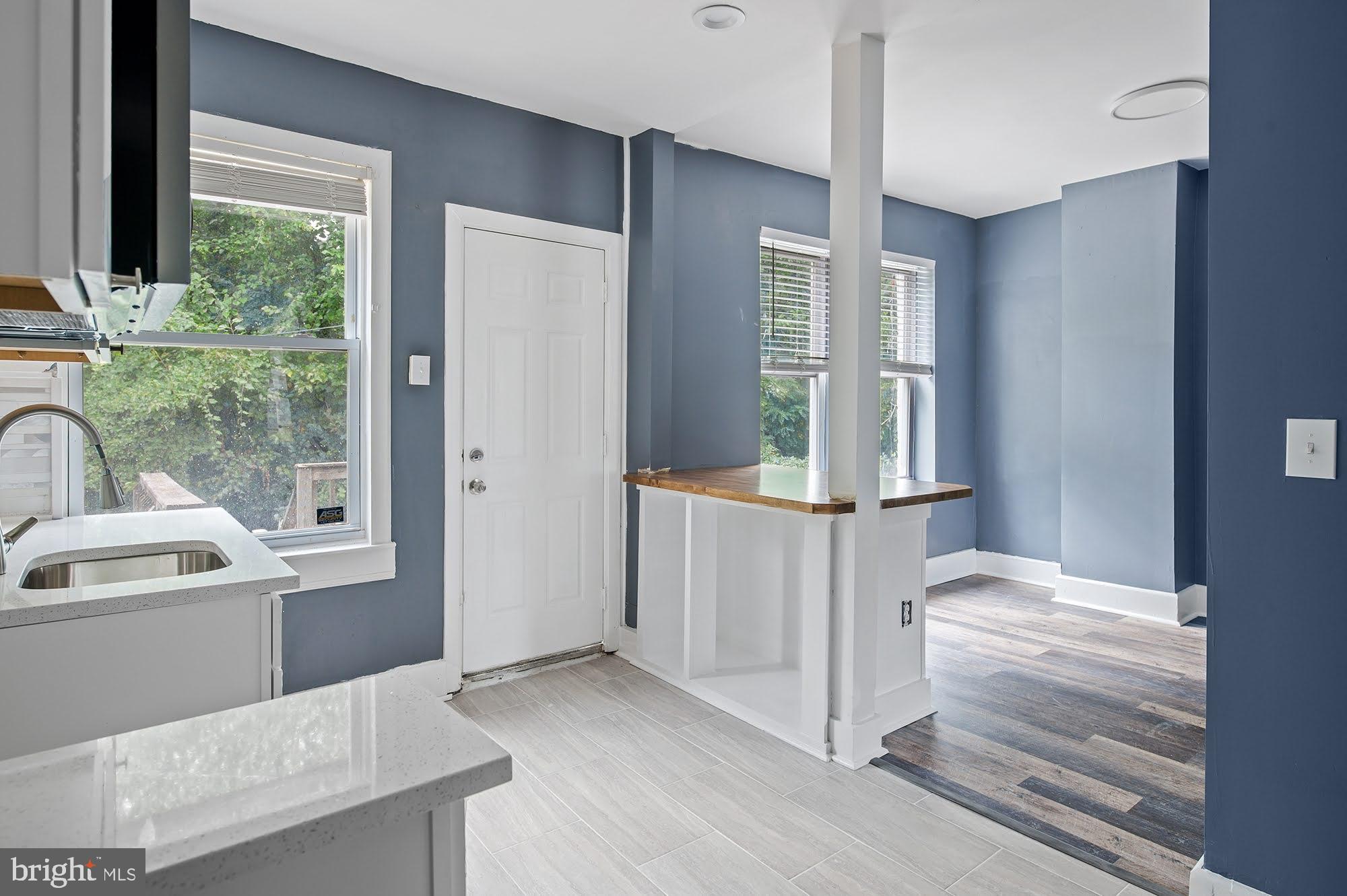 PARK CIRCLE - Residential