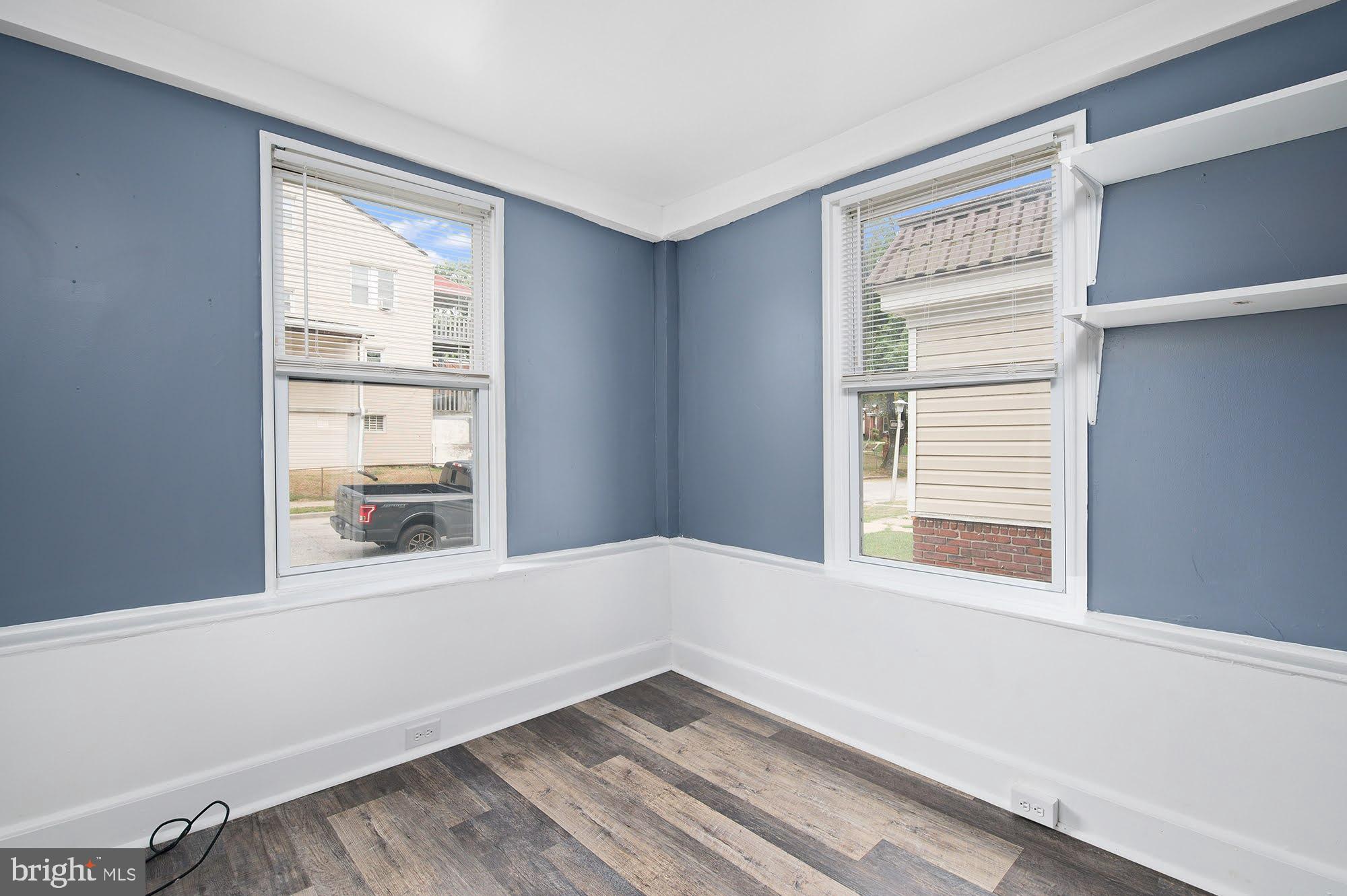 PARK CIRCLE - Residential