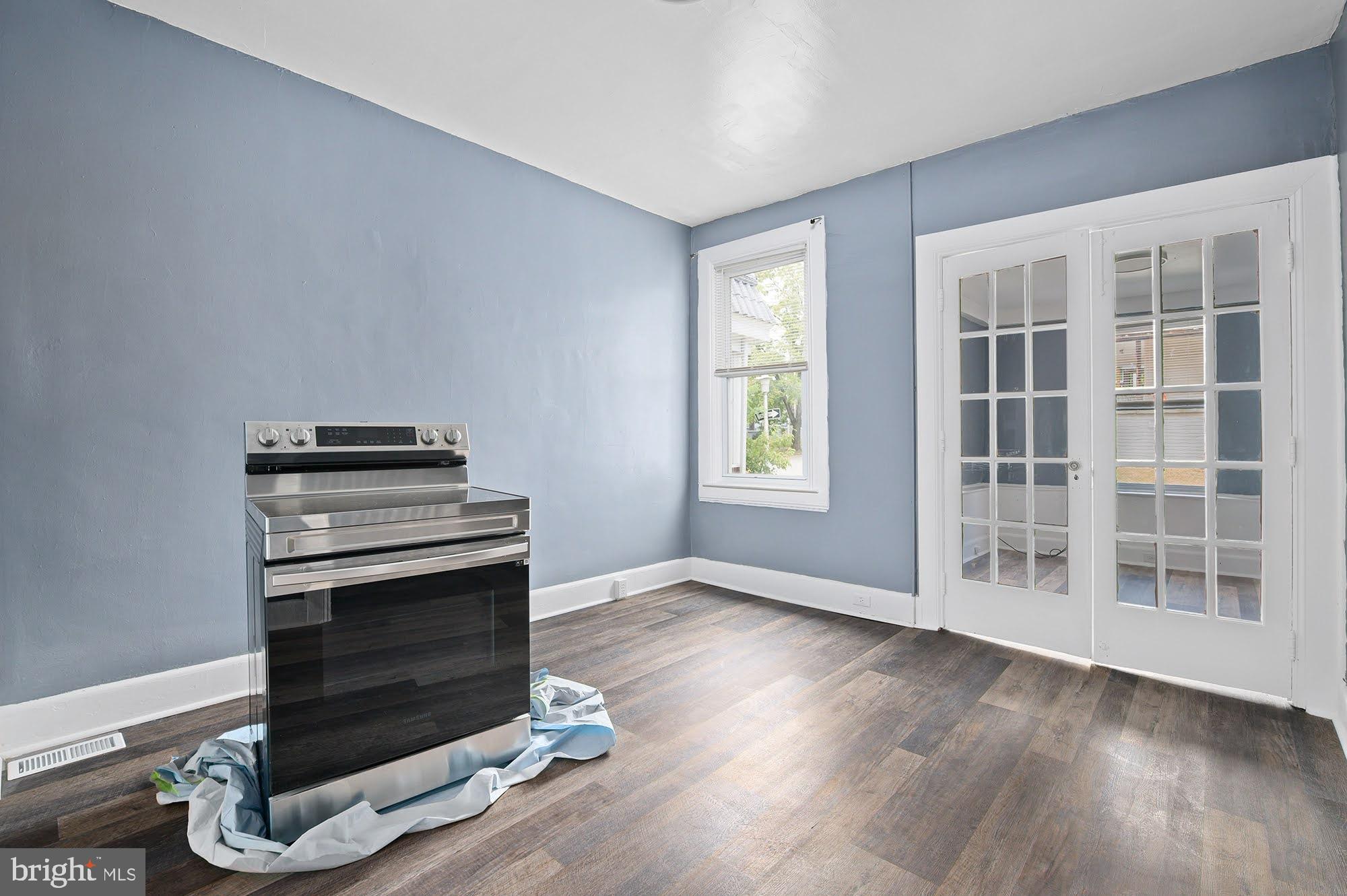 PARK CIRCLE - Residential