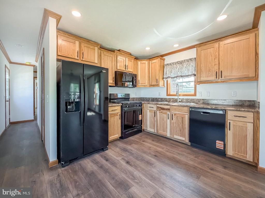 PENNWOOD CROSSING - Residential